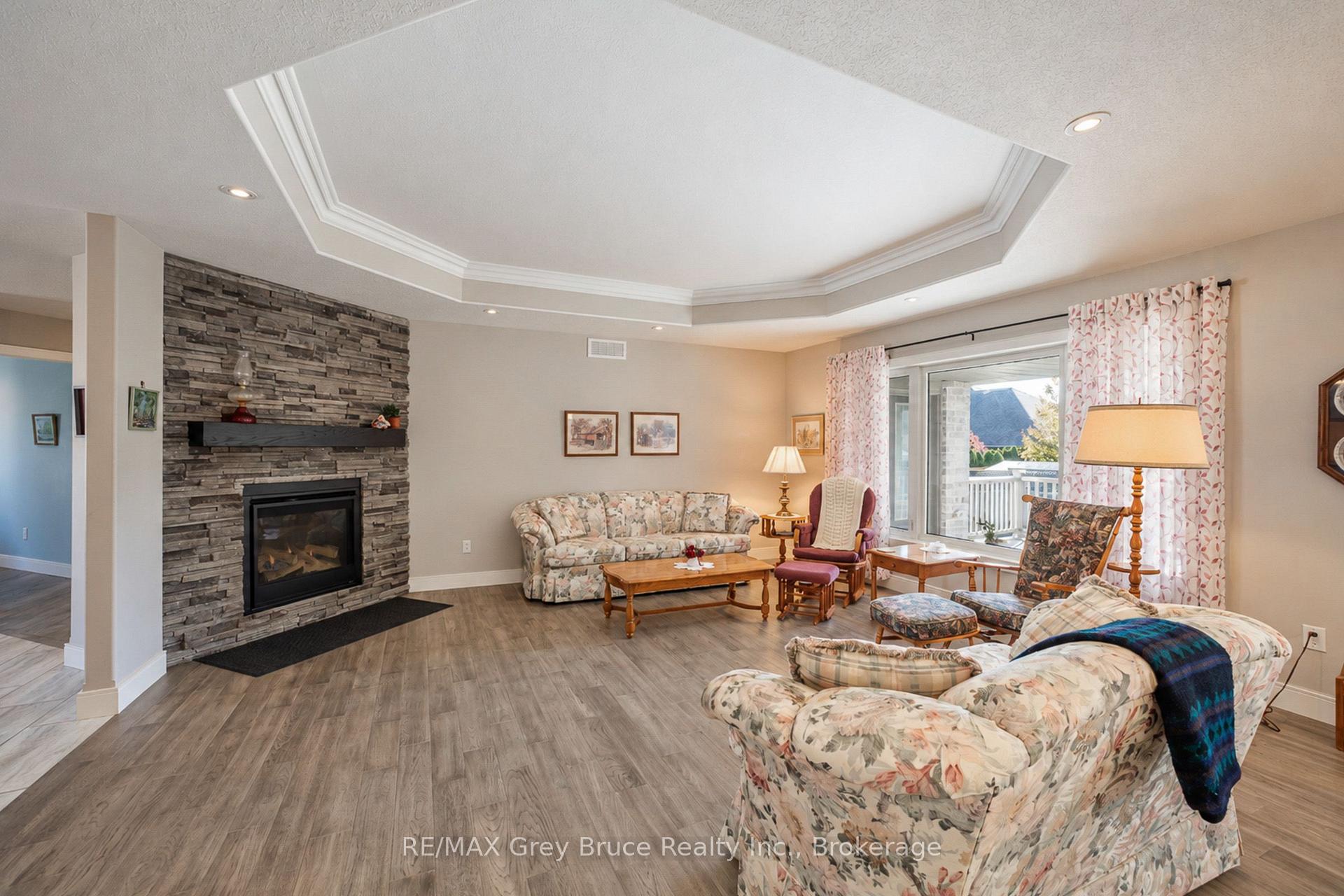 Photo 18 of 397 3rd Street S, Hanover — HOMEH