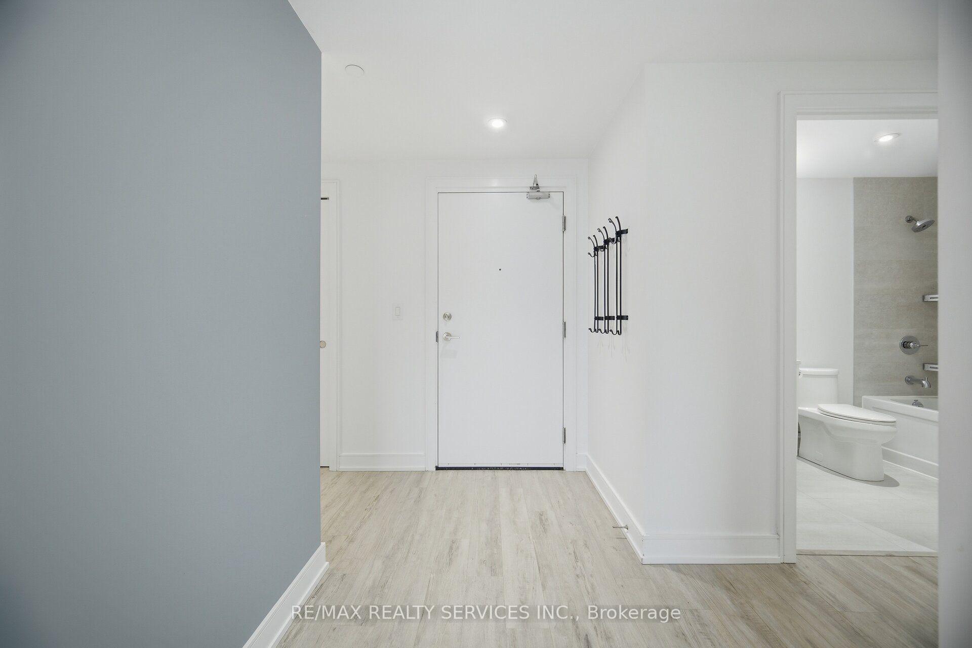Photo 6 of Unit 620, 185 Dunlop Street E, Barrie, Lakeshore — HOMEH