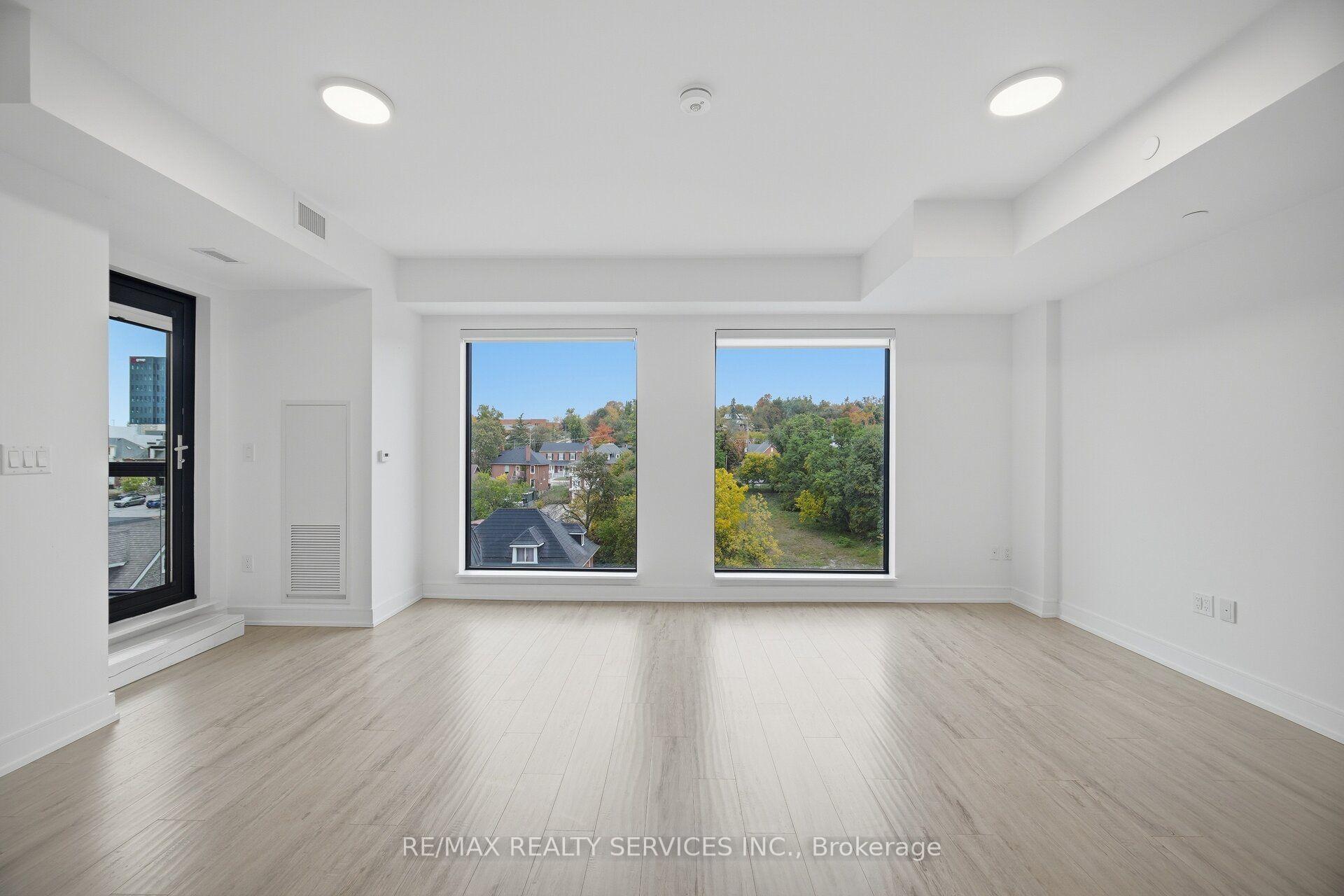 Photo 13 of Unit 620, 185 Dunlop Street E, Barrie, Lakeshore — HOMEH
