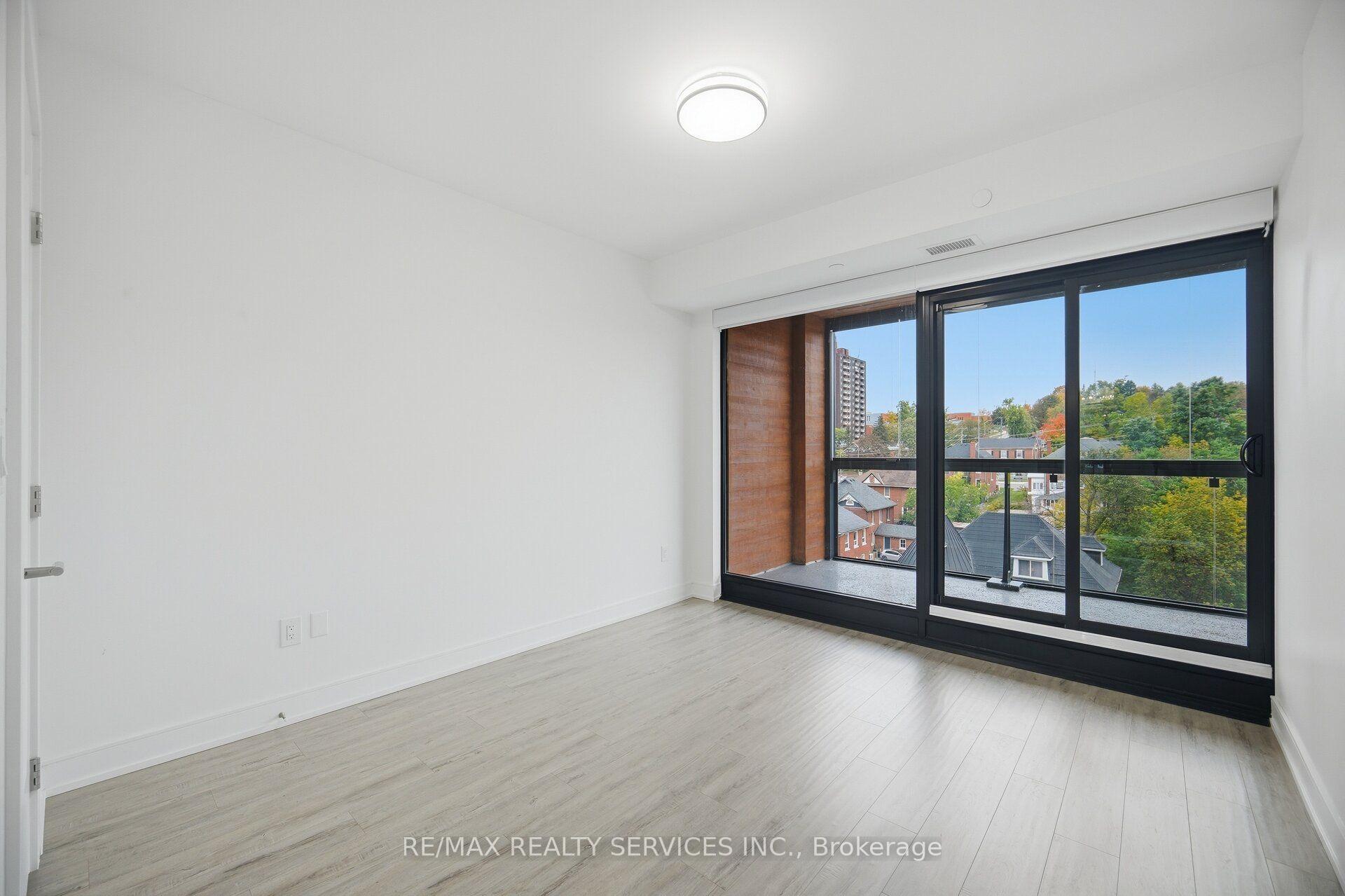 Photo 18 of Unit 620, 185 Dunlop Street E, Barrie, Lakeshore — HOMEH