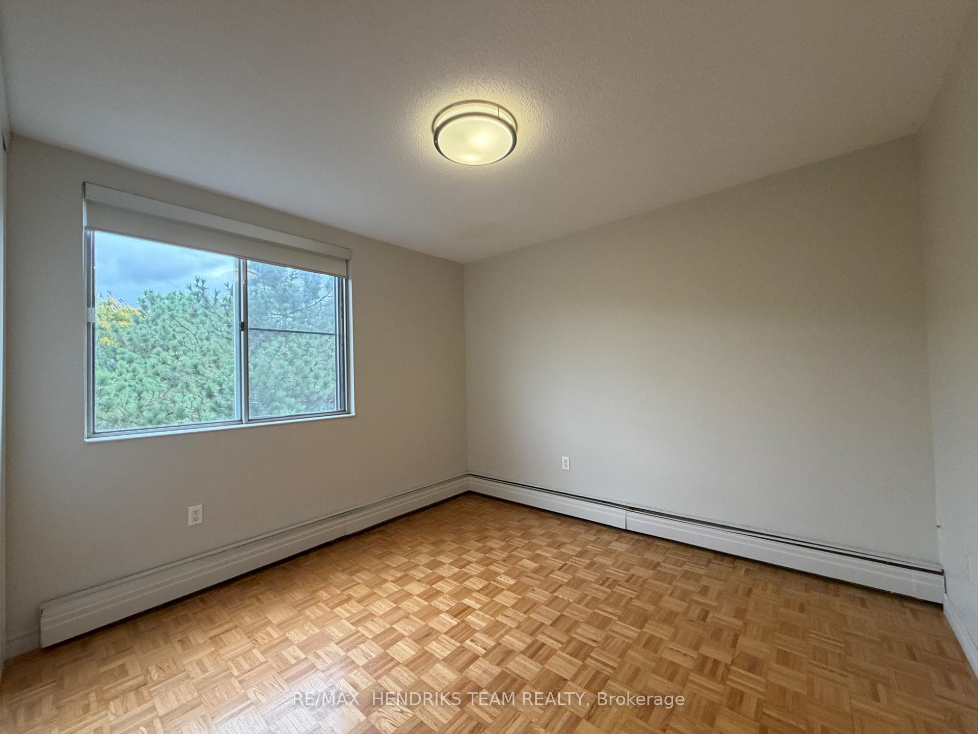 Photo 6 of Unit 606, 64 Windward Street, St. Catharines, Carlton/Bunting — HOMEH