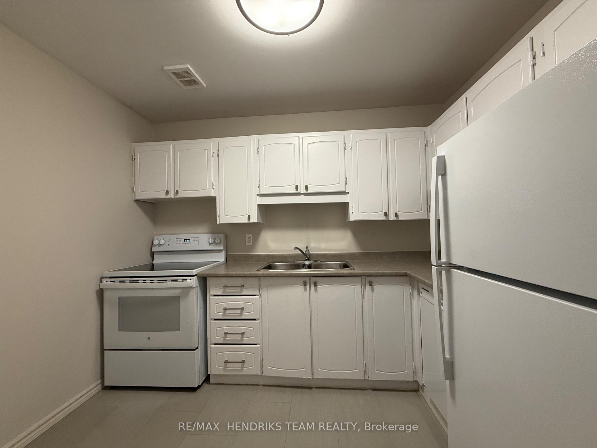 Photo 3 of Unit 204, 60 Windward Street, St. Catharines, Carlton/Bunting — HOMEH