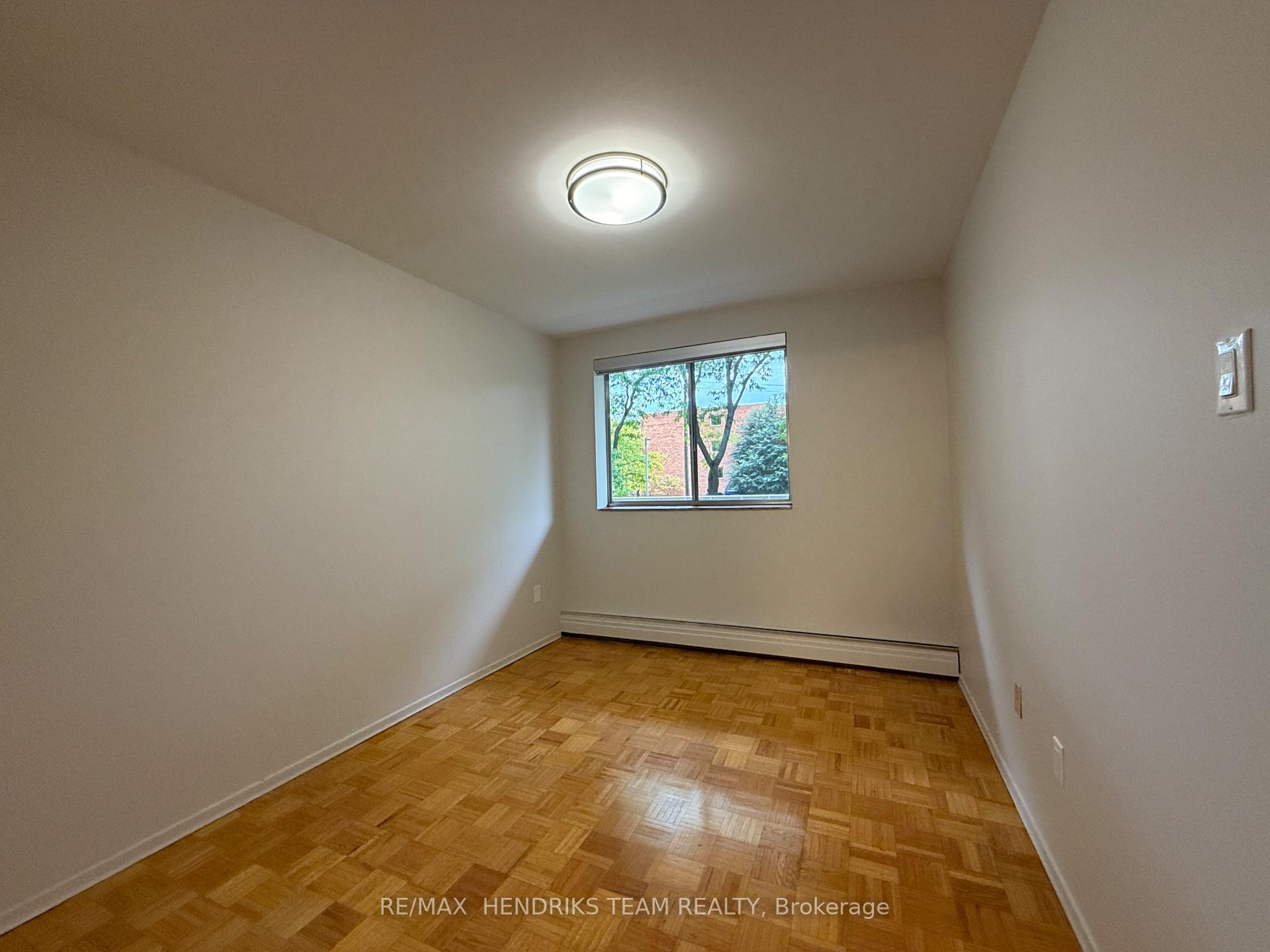 Photo 6 of Unit 204, 60 Windward Street, St. Catharines, Carlton/Bunting — HOMEH