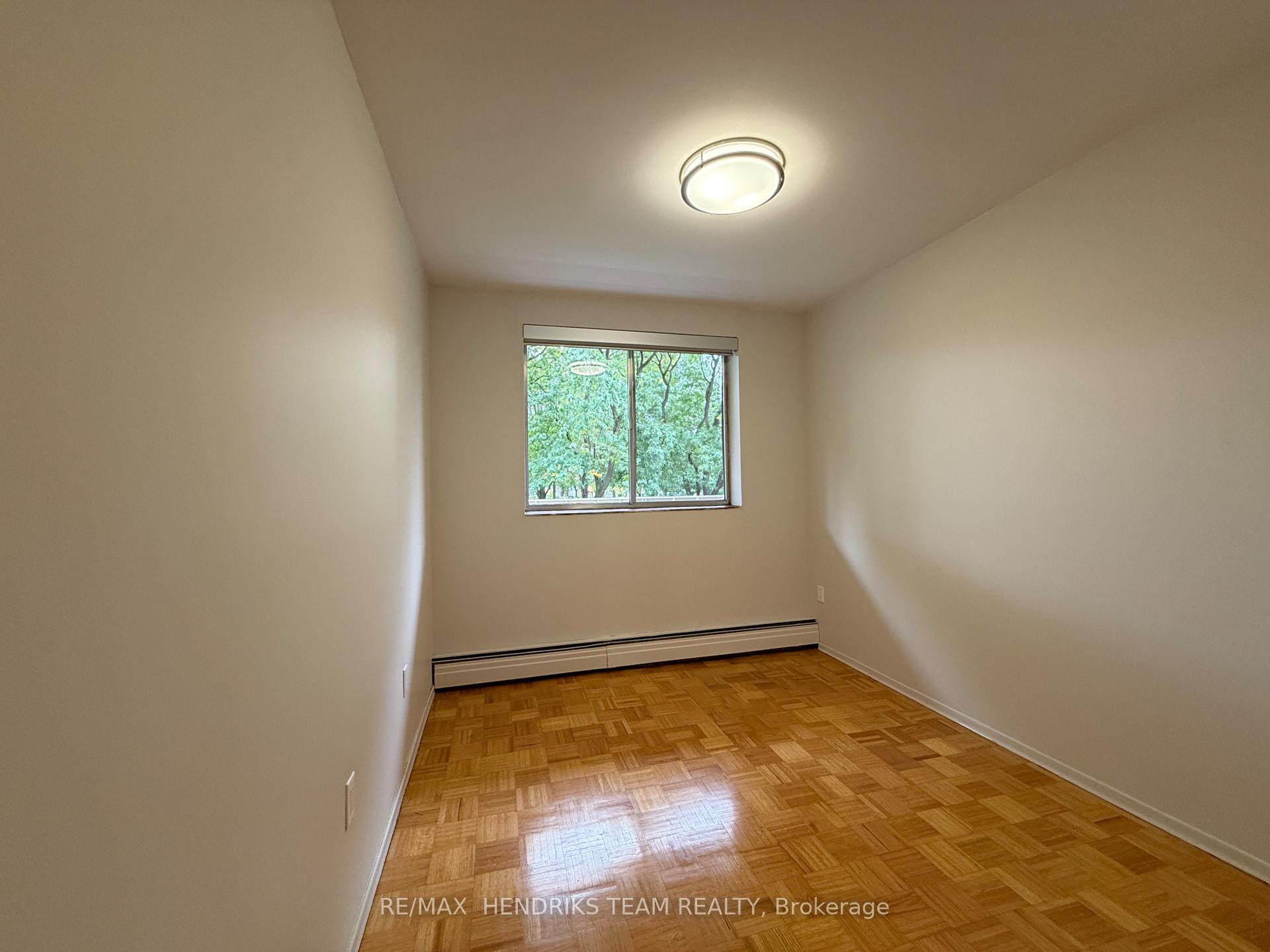 Photo 7 of Unit 204, 60 Windward Street, St. Catharines, Carlton/Bunting — HOMEH