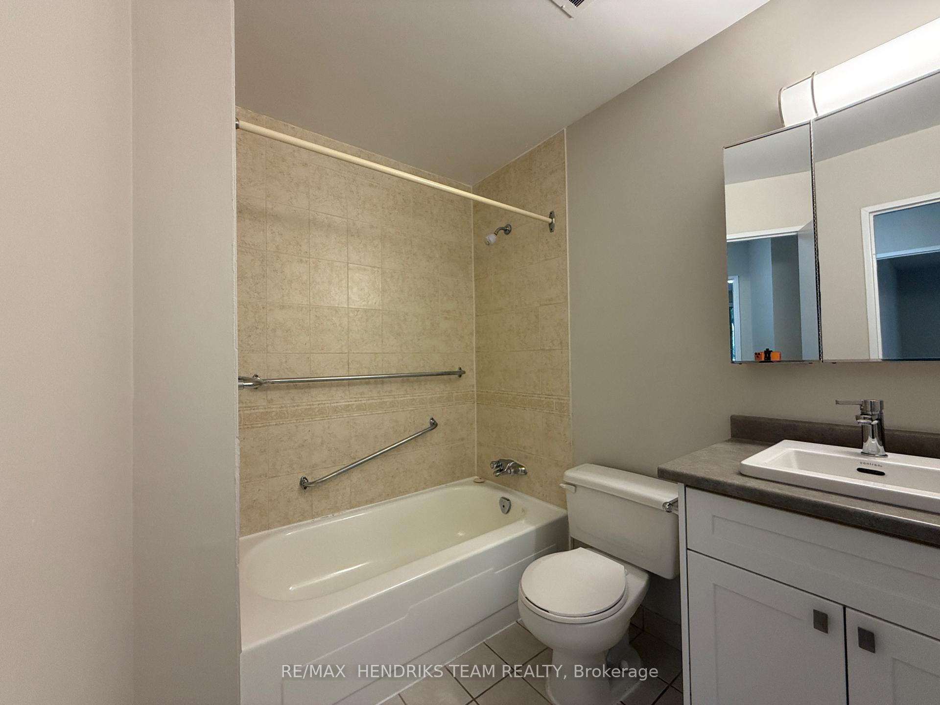 Photo 9 of Unit 204, 60 Windward Street, St. Catharines, Carlton/Bunting — HOMEH