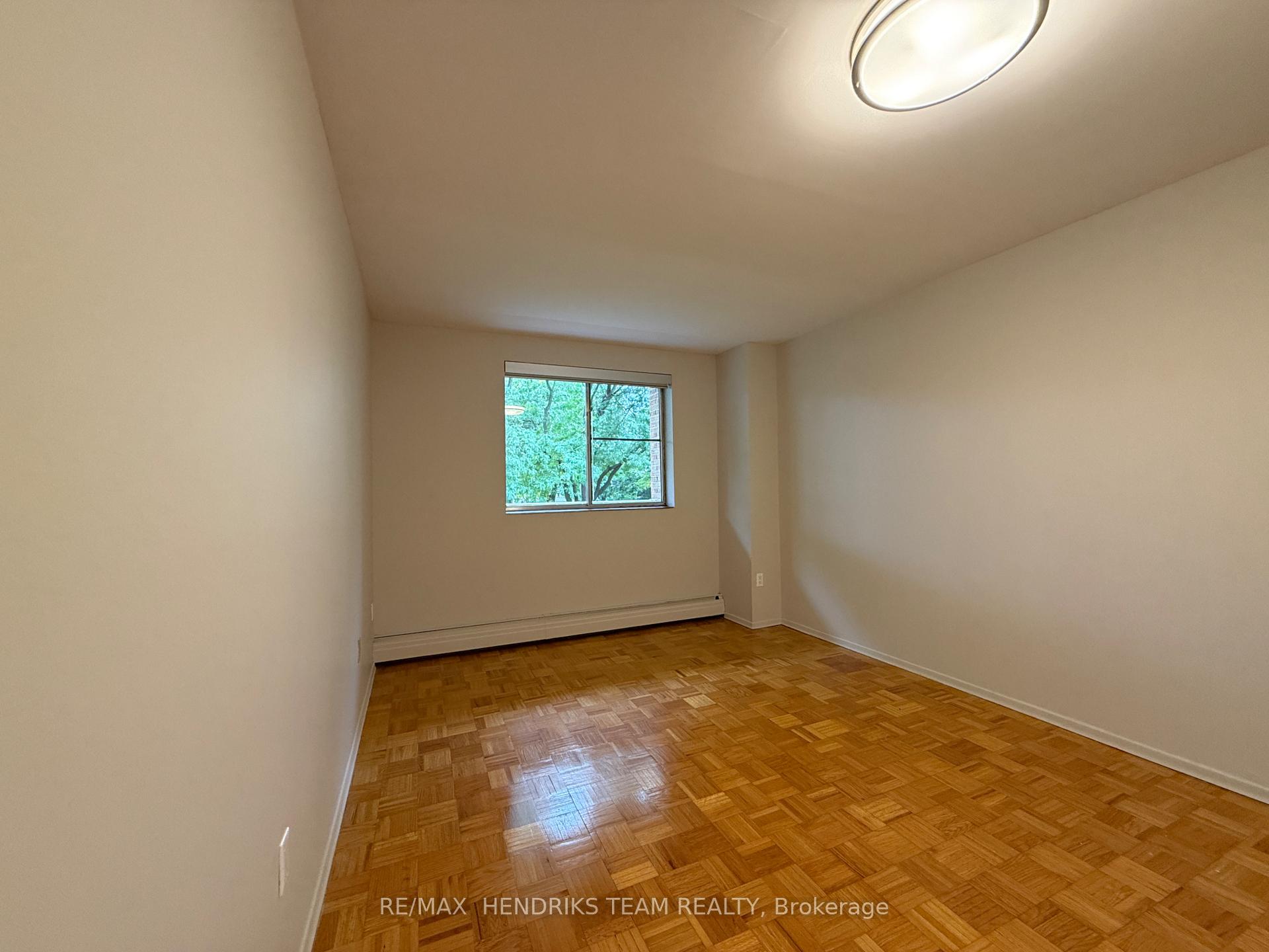Photo 11 of Unit 204, 60 Windward Street, St. Catharines, Carlton/Bunting — HOMEH