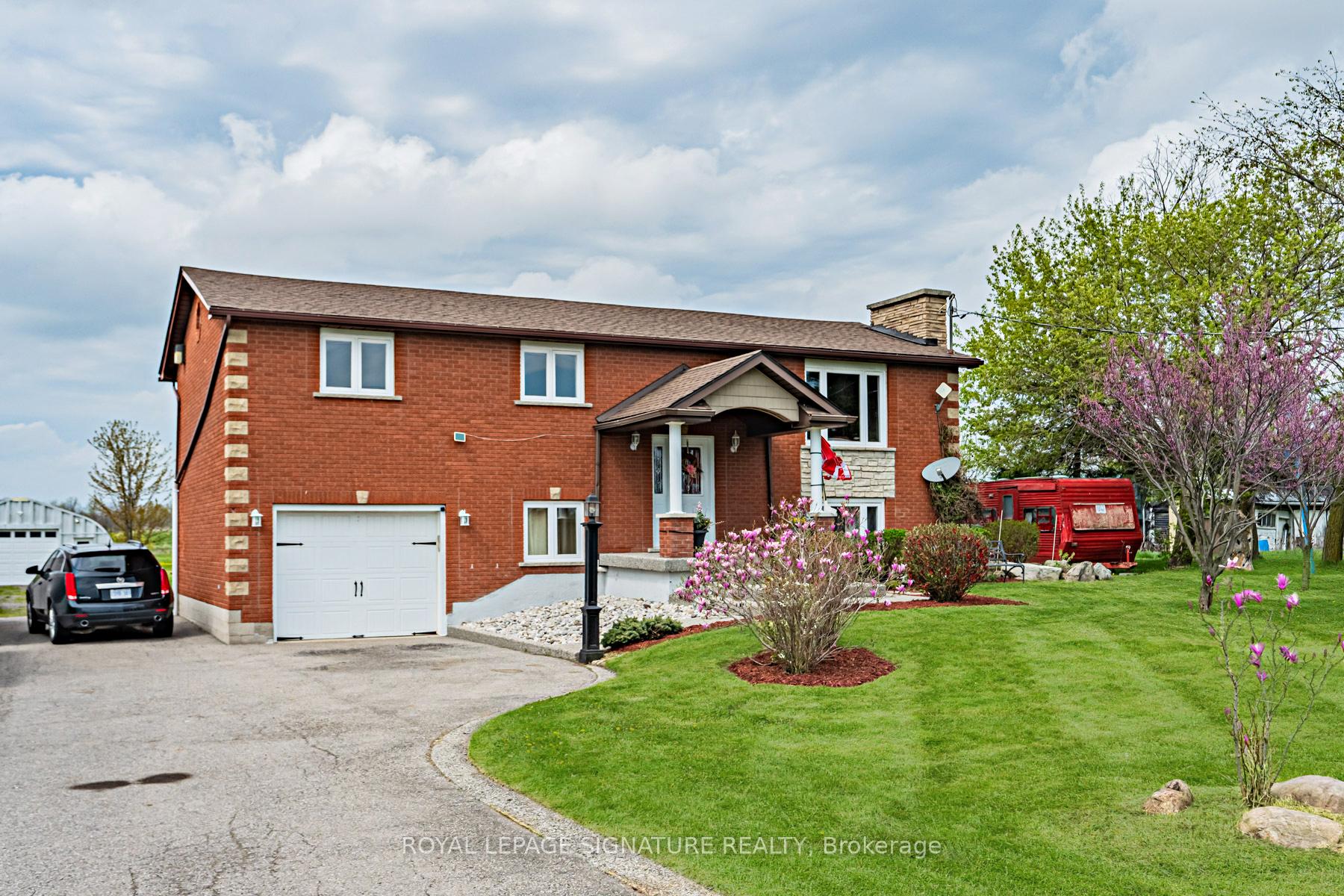 Photo 3 of 781 Concession Road 2, Haldimand — HOMEH