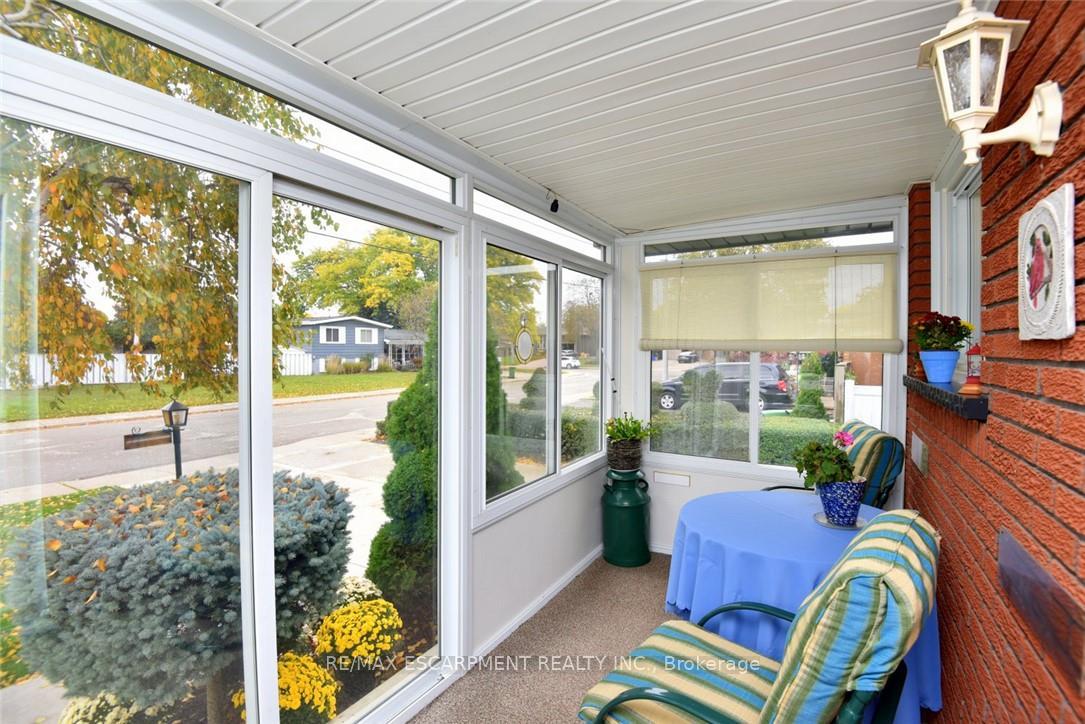 Photo 21 of 137 Fielding Crescent, Hamilton, Lawfield — HOMEH