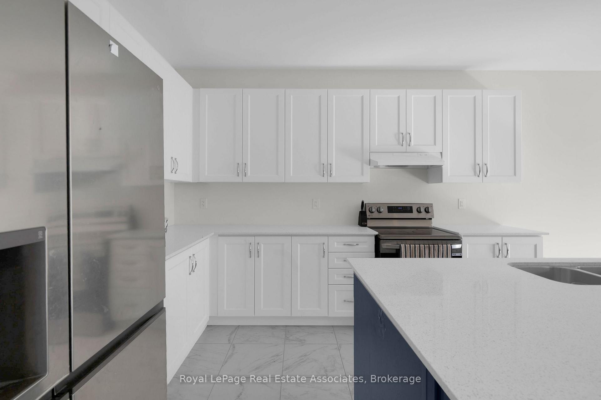 Photo 20 of 1418 Davis Loop, Innisfil, Lefroy — HOMEH