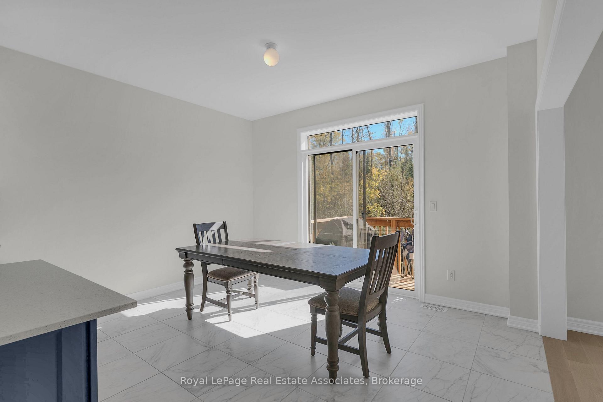 Photo 21 of 1418 Davis Loop, Innisfil, Lefroy — HOMEH