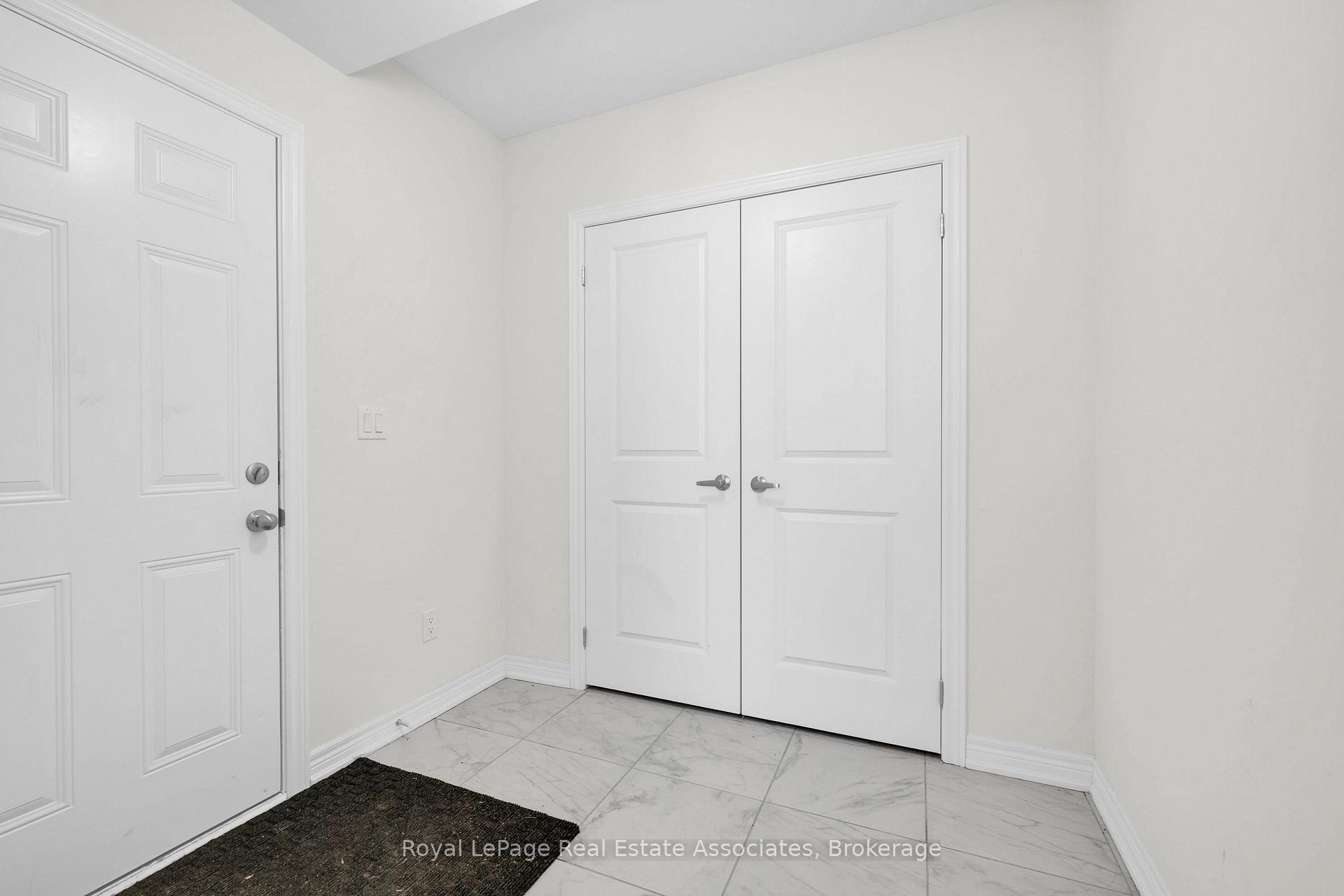 Photo 24 of 1418 Davis Loop, Innisfil, Lefroy — HOMEH