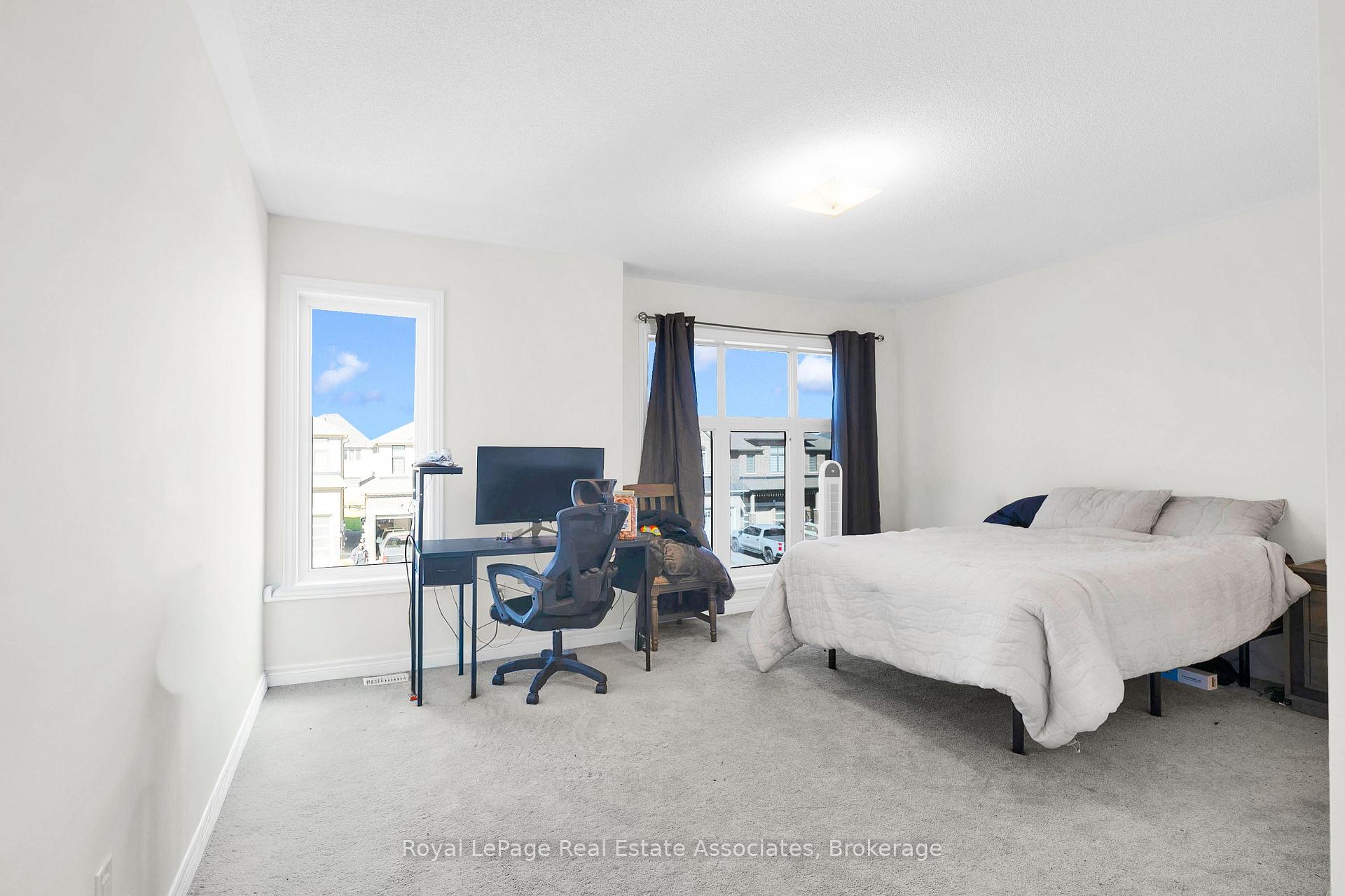 Photo 31 of 1418 Davis Loop, Innisfil, Lefroy — HOMEH