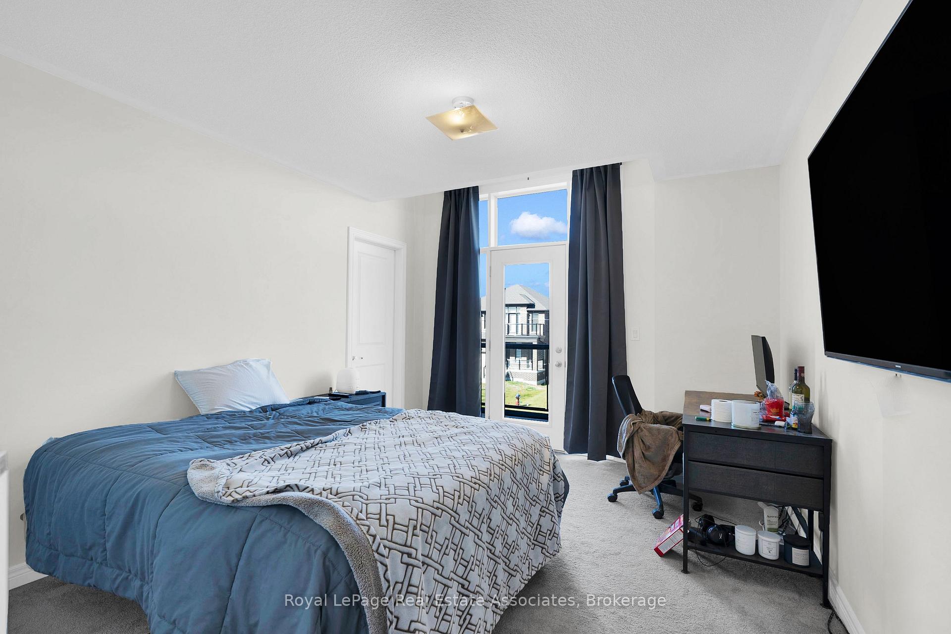 Photo 35 of 1418 Davis Loop, Innisfil, Lefroy — HOMEH