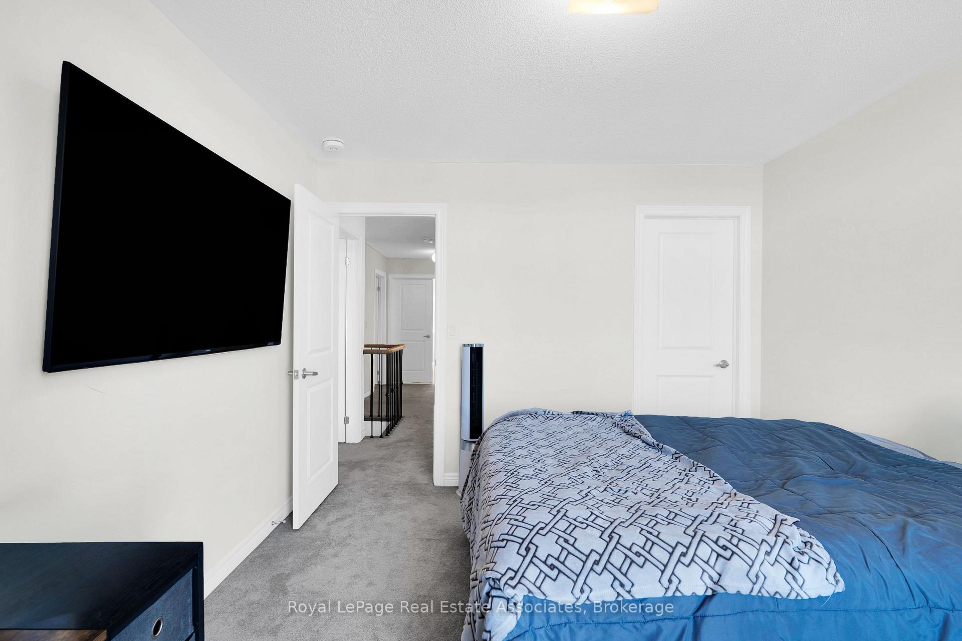 Photo 36 of 1418 Davis Loop, Innisfil, Lefroy — HOMEH