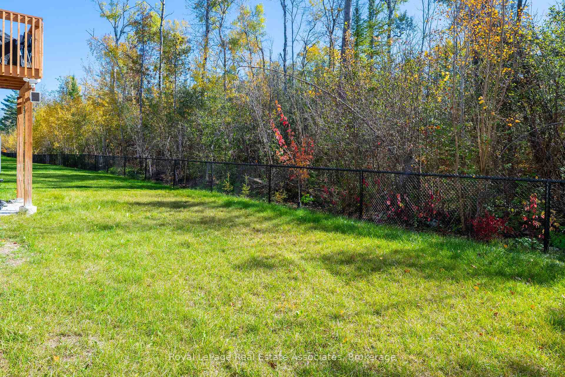 Photo 44 of 1418 Davis Loop, Innisfil, Lefroy — HOMEH