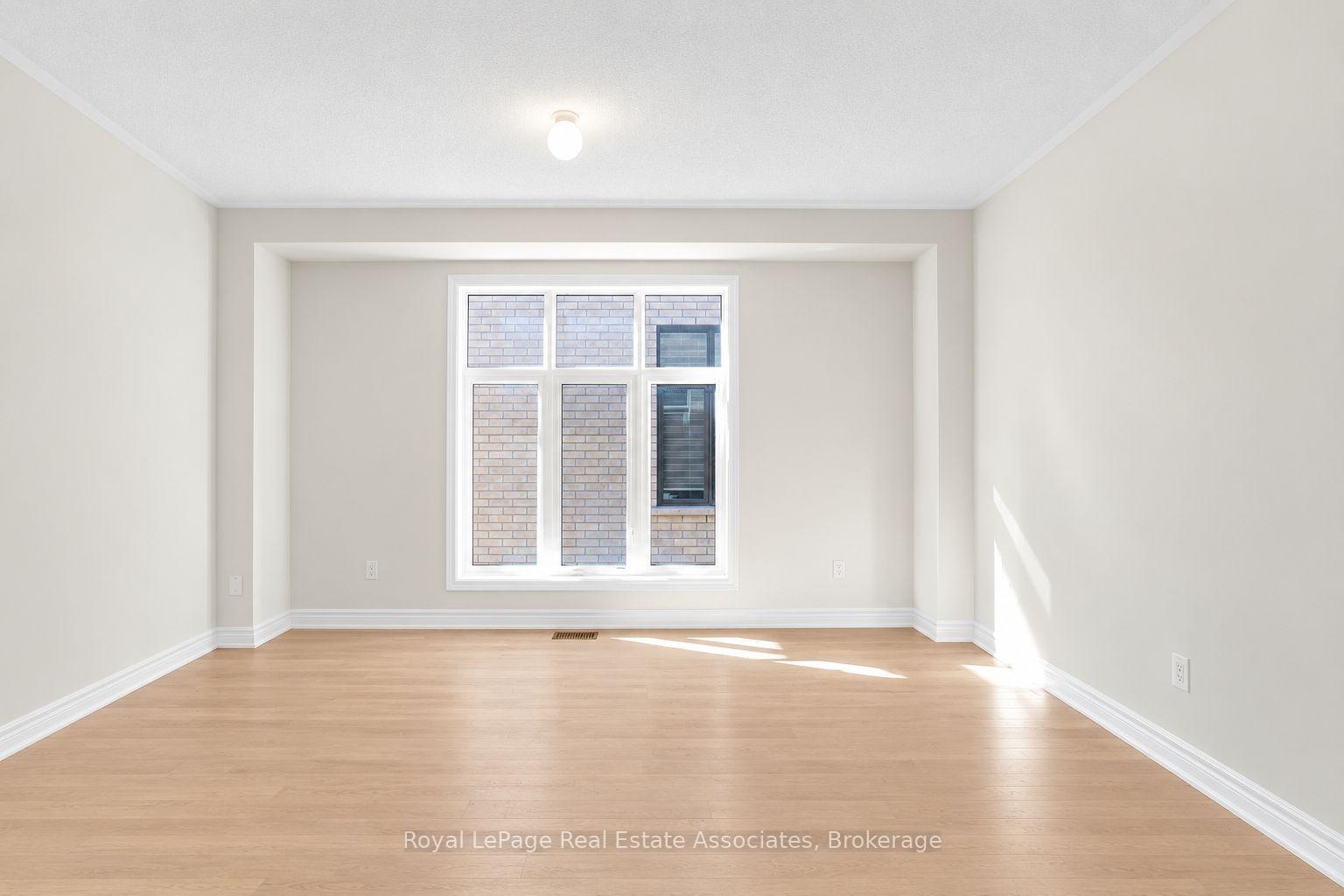 Photo 10 of 1418 Davis Loop, Innisfil, Lefroy — HOMEH