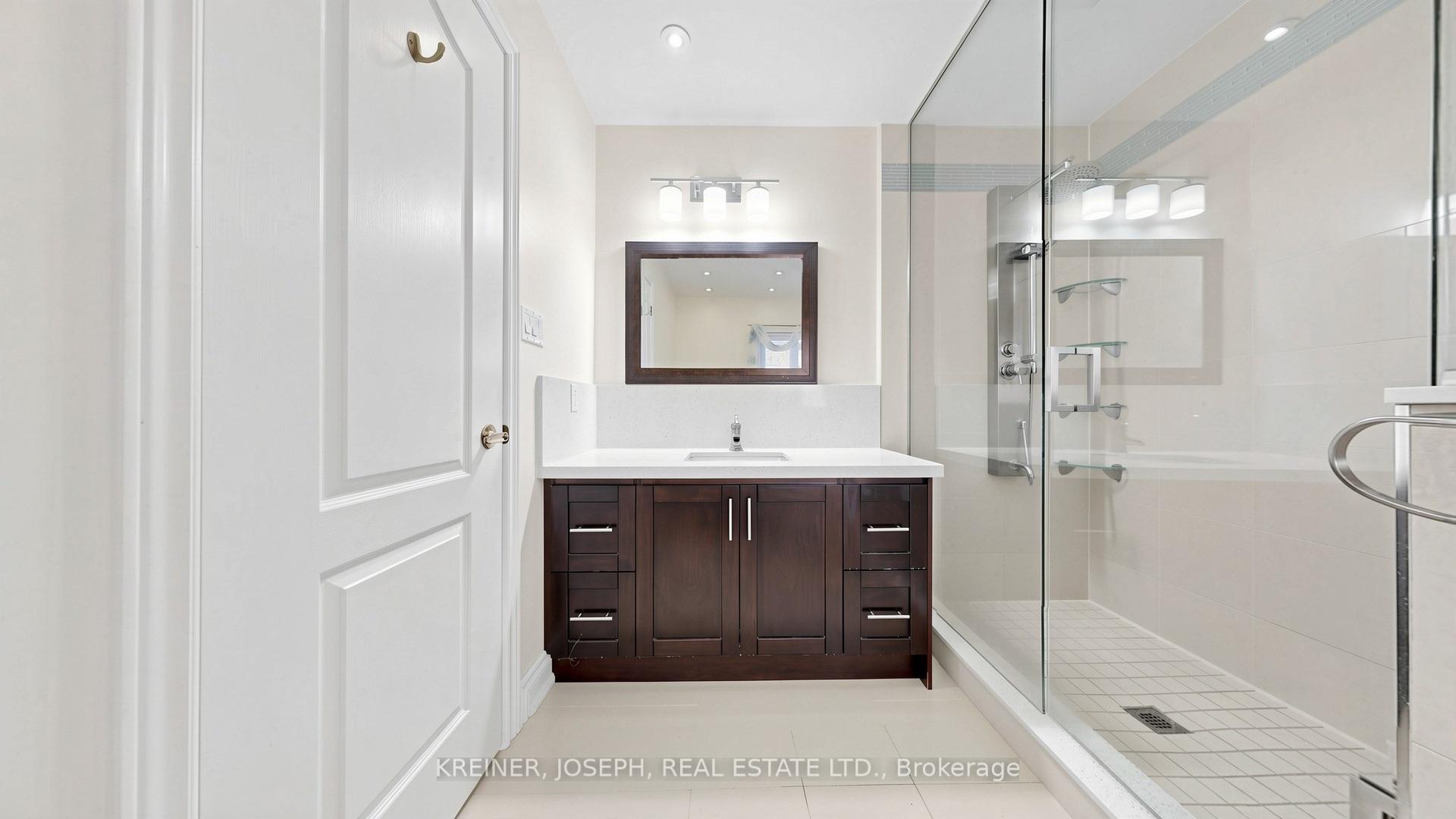 Photo 31 of 102 Mojave Crescent, Richmond Hill, Westbrook — HOMEH