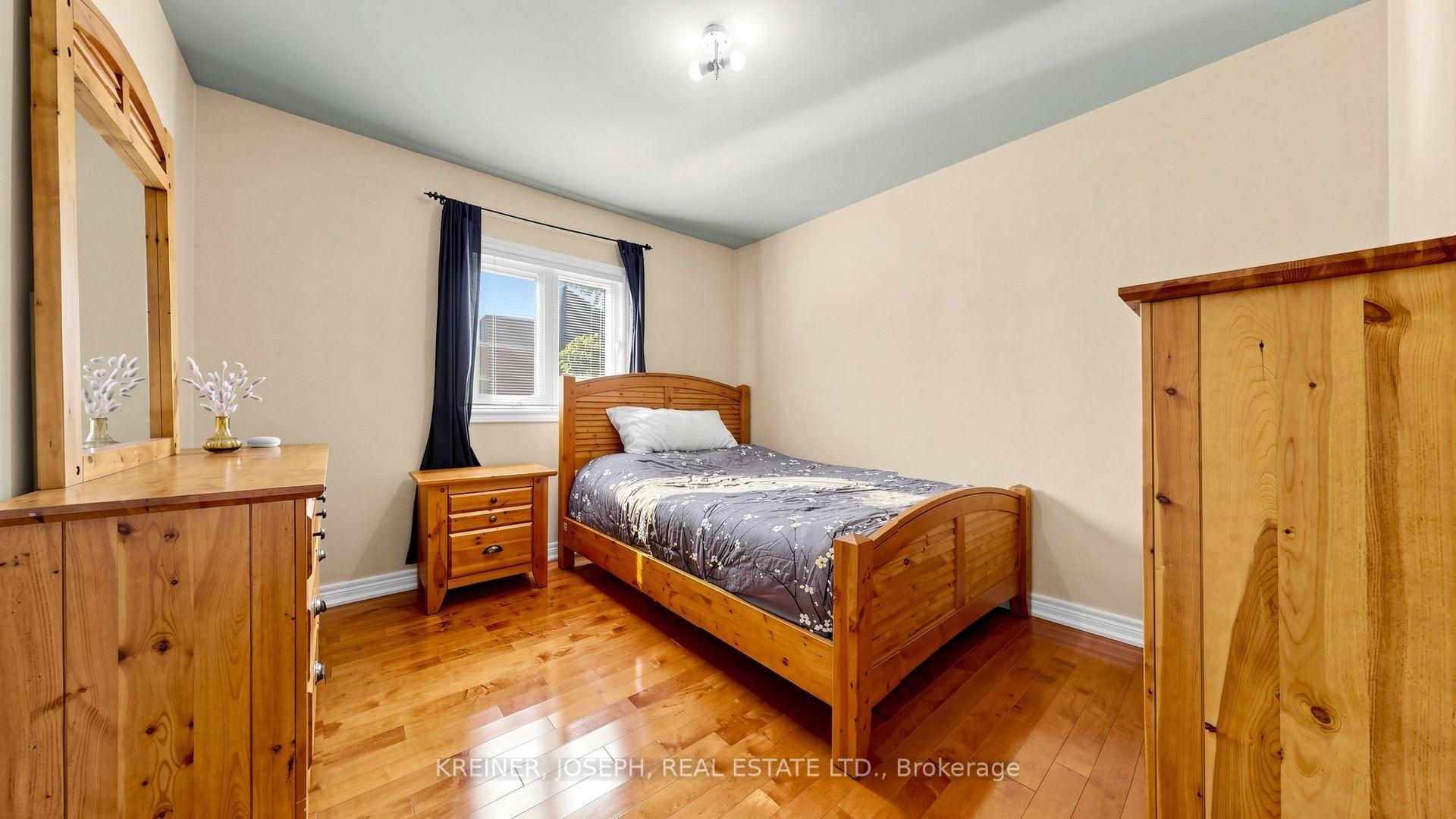 Photo 34 of 102 Mojave Crescent, Richmond Hill, Westbrook — HOMEH