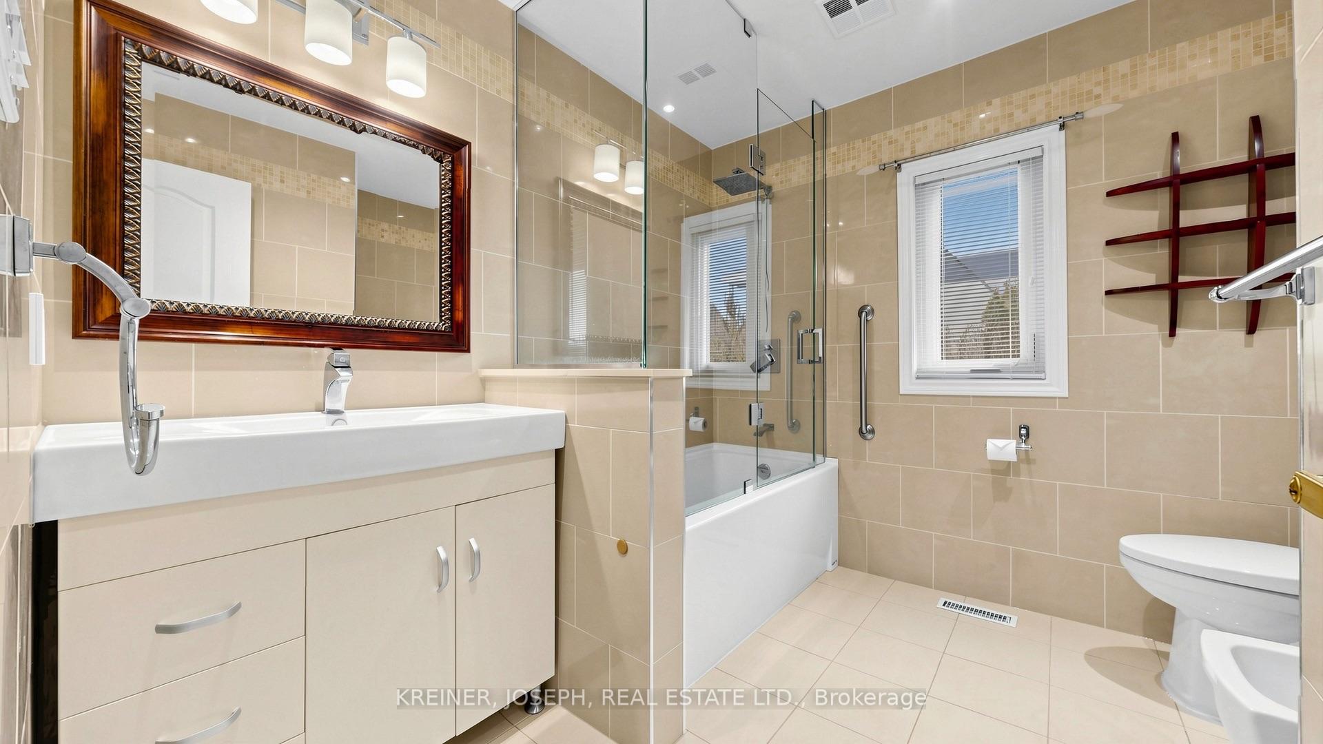 Photo 37 of 102 Mojave Crescent, Richmond Hill, Westbrook — HOMEH