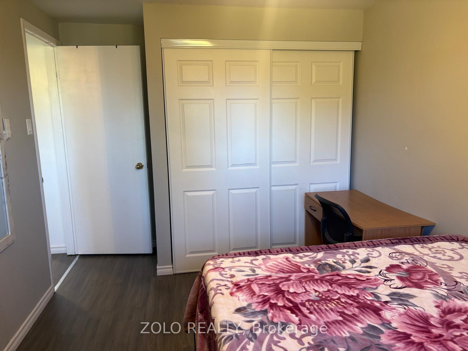Photo 23 of 147 Burns Circle, Barrie, Letitia Heights — HOMEH