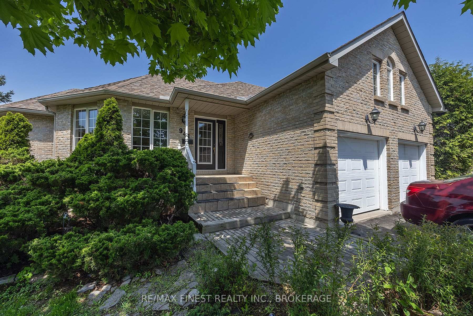 Photo 4 of 941 Malvern Terrace, Kingston, North of Taylor-Kidd Blvd — HOMEH