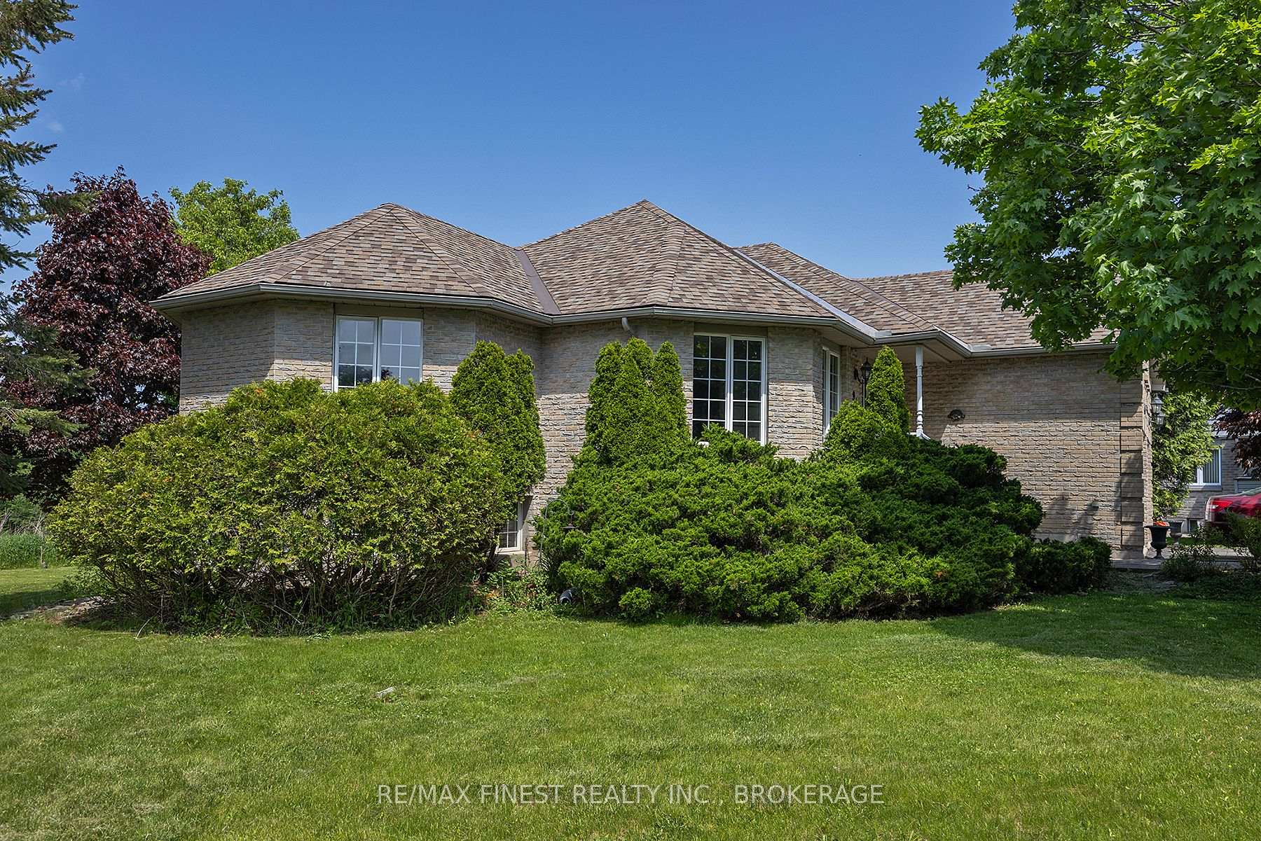 Photo 5 of 941 Malvern Terrace, Kingston, North of Taylor-Kidd Blvd — HOMEH