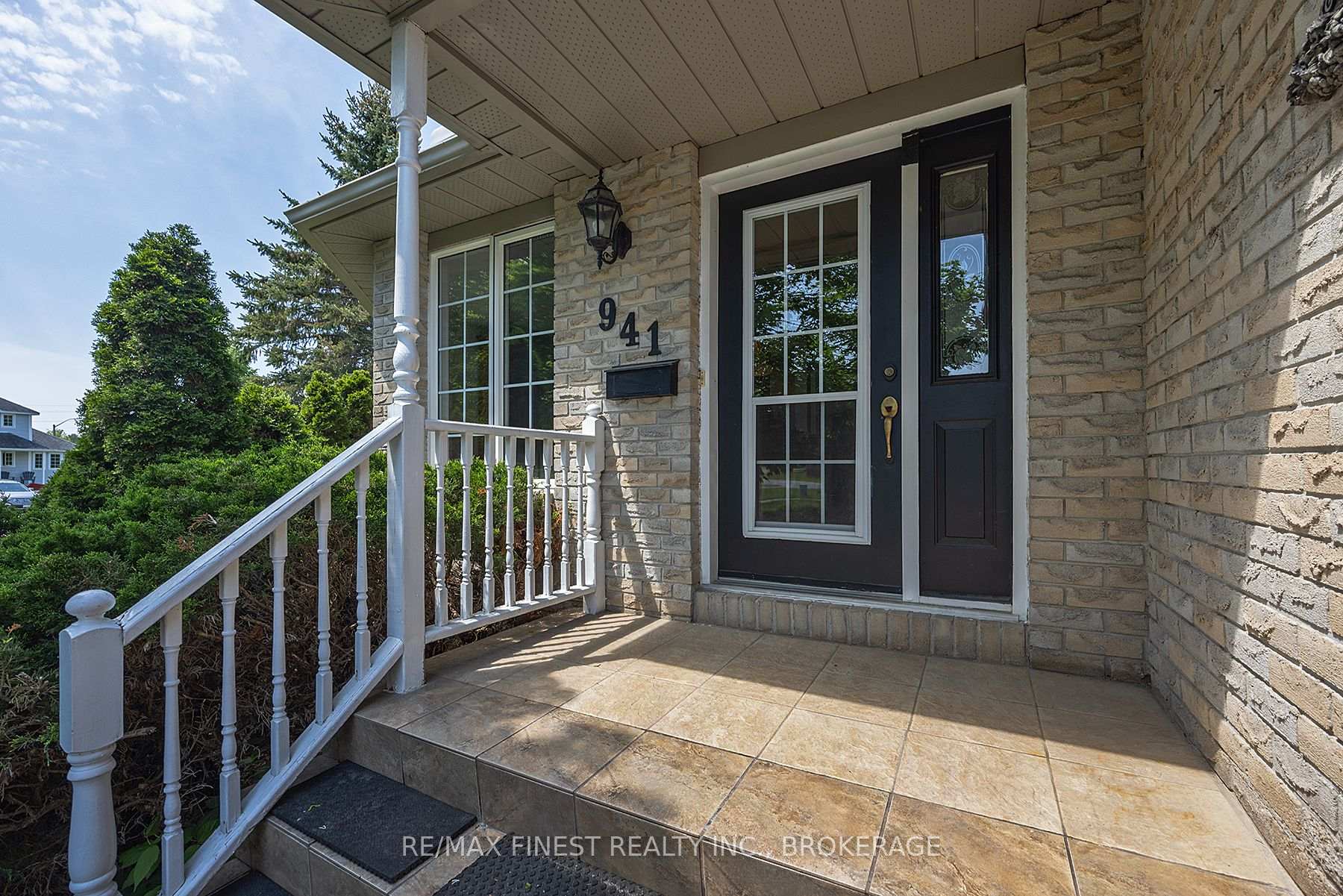 Photo 6 of 941 Malvern Terrace, Kingston, North of Taylor-Kidd Blvd — HOMEH