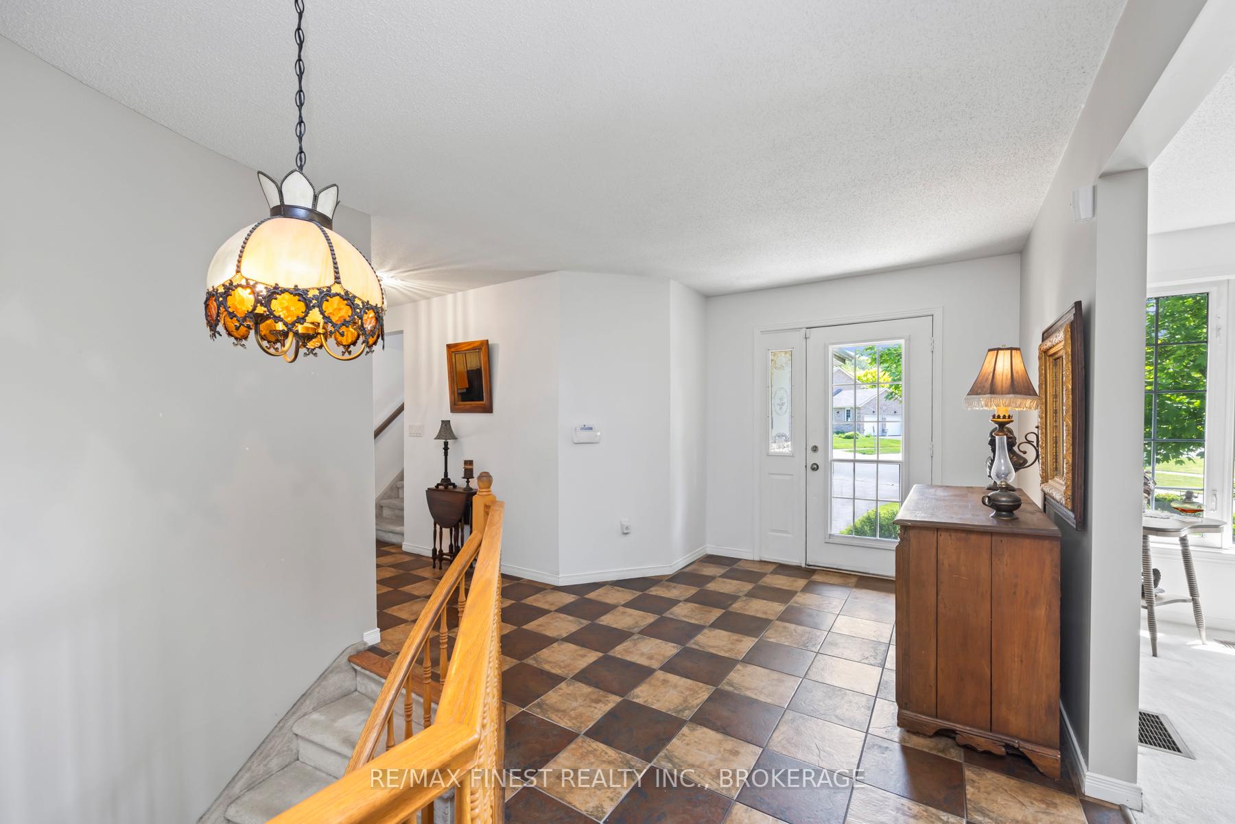 Photo 12 of 941 Malvern Terrace, Kingston, North of Taylor-Kidd Blvd — HOMEH
