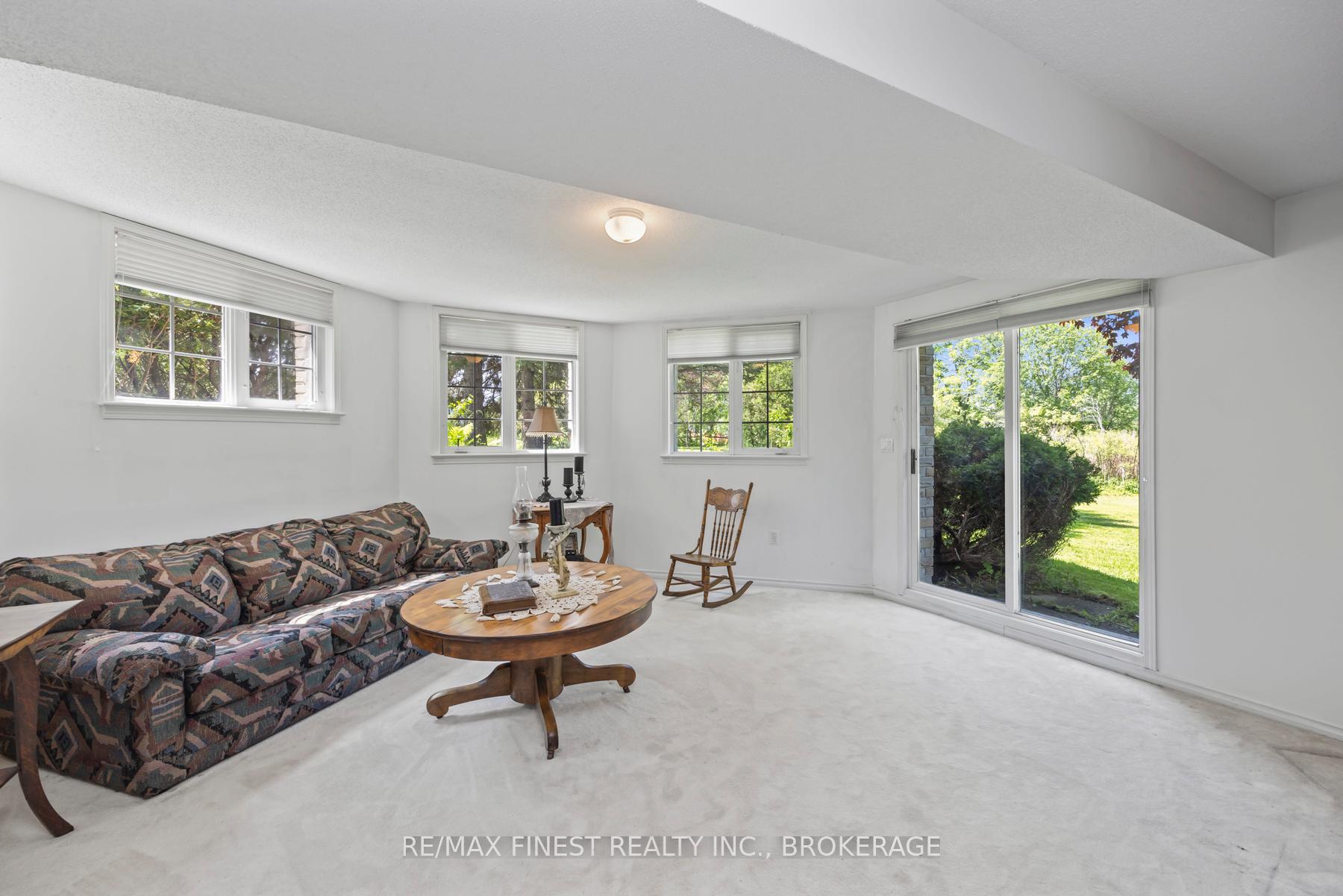 Photo 36 of 941 Malvern Terrace, Kingston, North of Taylor-Kidd Blvd — HOMEH