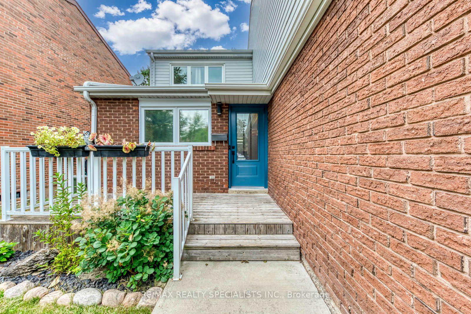 Photo 6 of 4089 Barbican Drive, Mississauga, Erin Mills — HOMEH