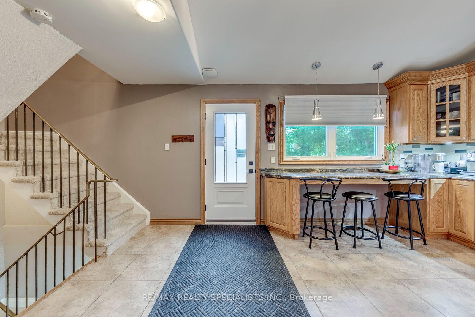 Photo 7 of 4089 Barbican Drive, Mississauga, Erin Mills — HOMEH