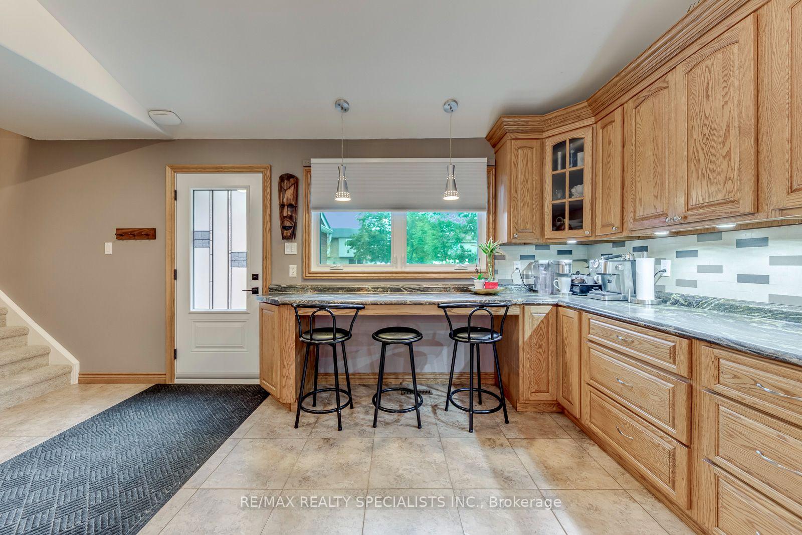 Photo 12 of 4089 Barbican Drive, Mississauga, Erin Mills — HOMEH