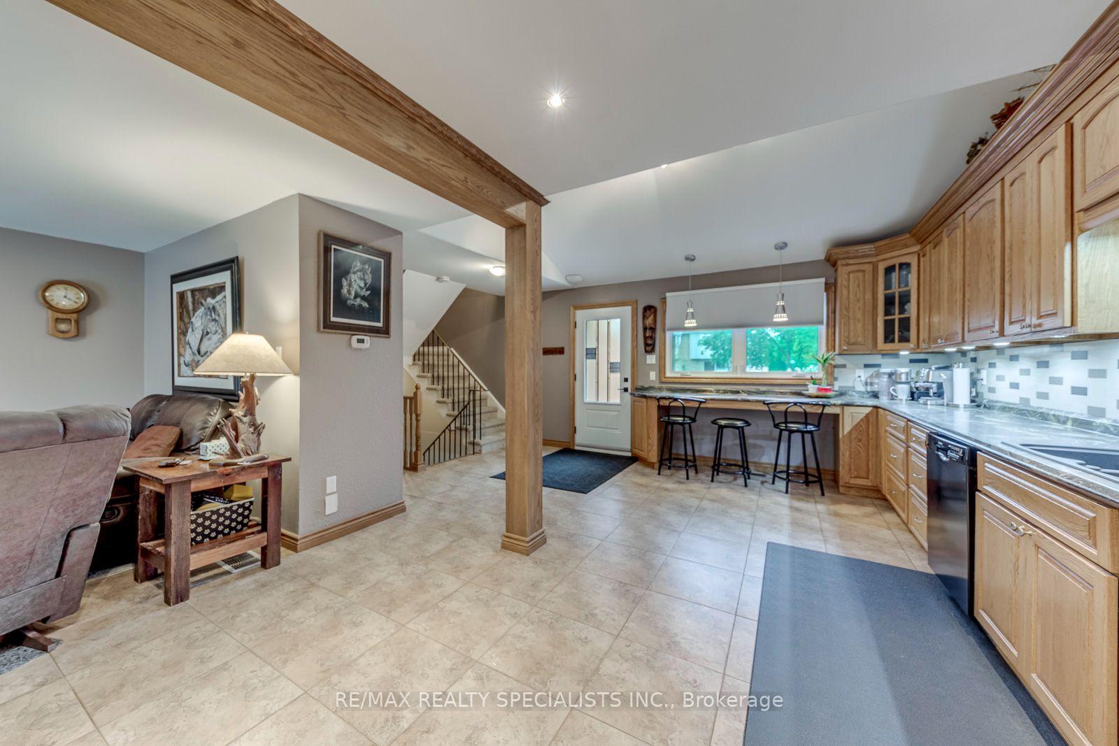 Photo 14 of 4089 Barbican Drive, Mississauga, Erin Mills — HOMEH