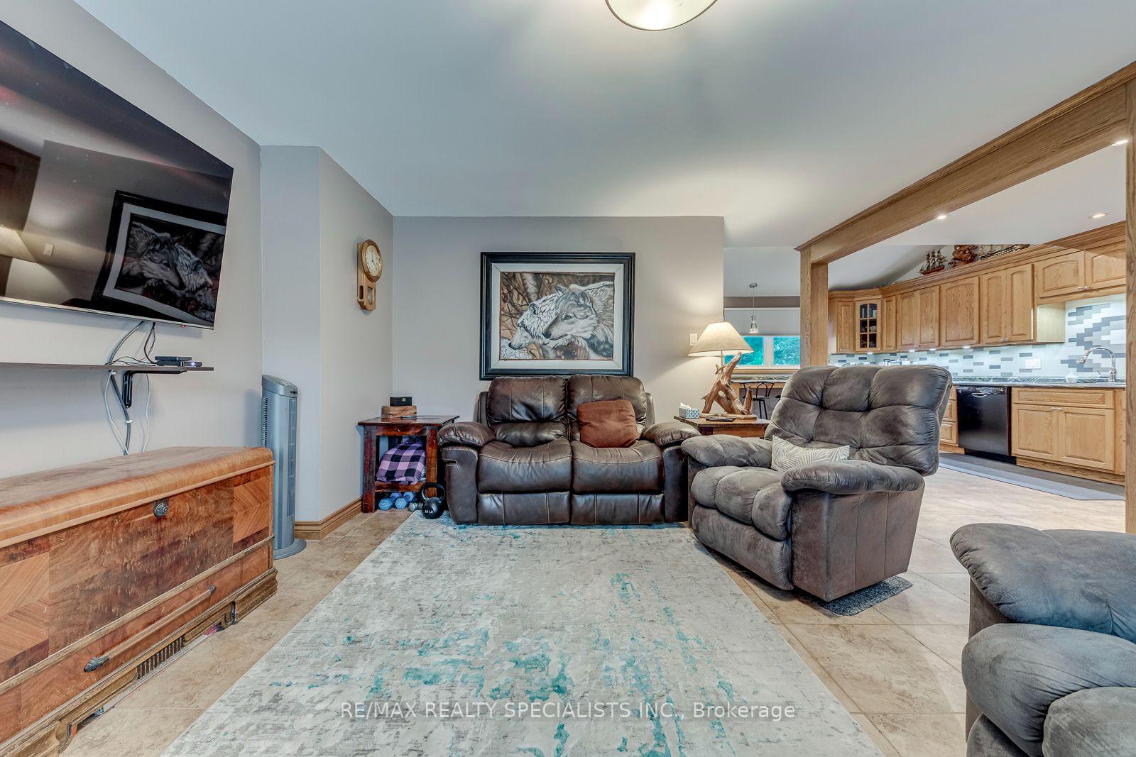 Photo 18 of 4089 Barbican Drive, Mississauga, Erin Mills — HOMEH