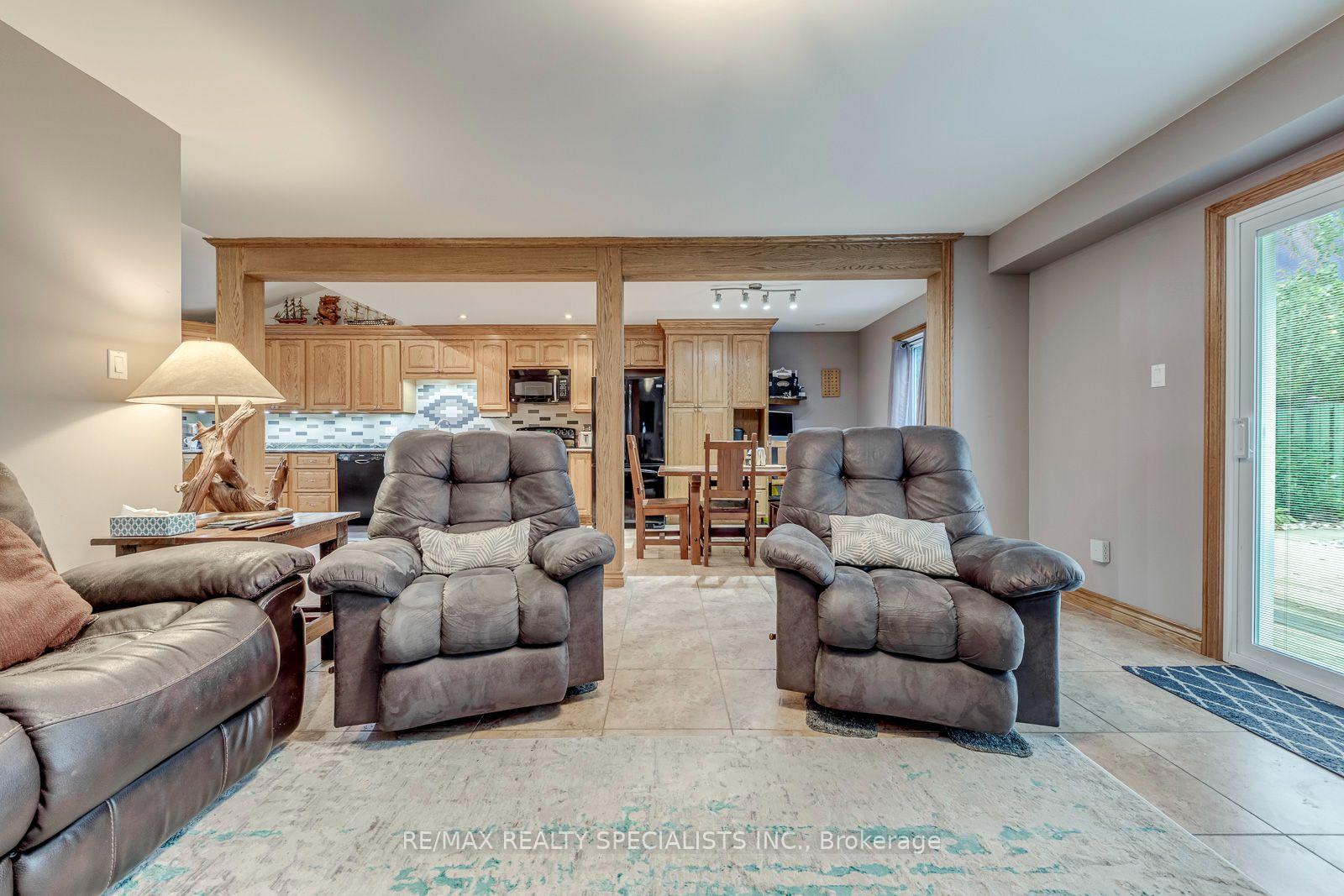 Photo 20 of 4089 Barbican Drive, Mississauga, Erin Mills — HOMEH