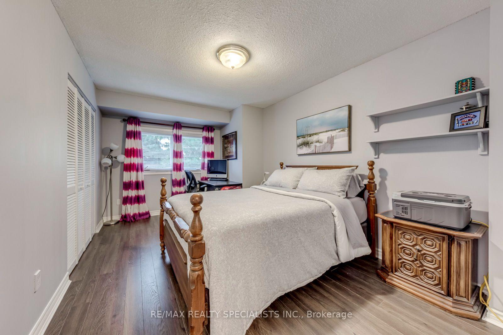 Photo 28 of 4089 Barbican Drive, Mississauga, Erin Mills — HOMEH