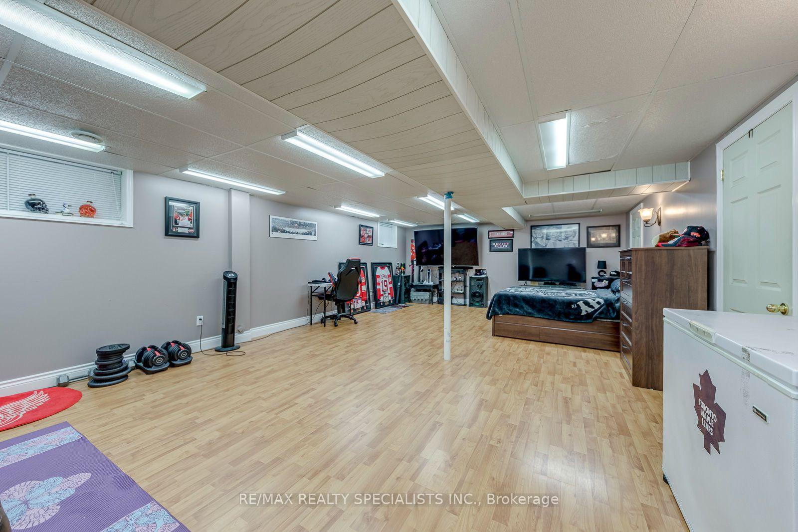 Photo 33 of 4089 Barbican Drive, Mississauga, Erin Mills — HOMEH
