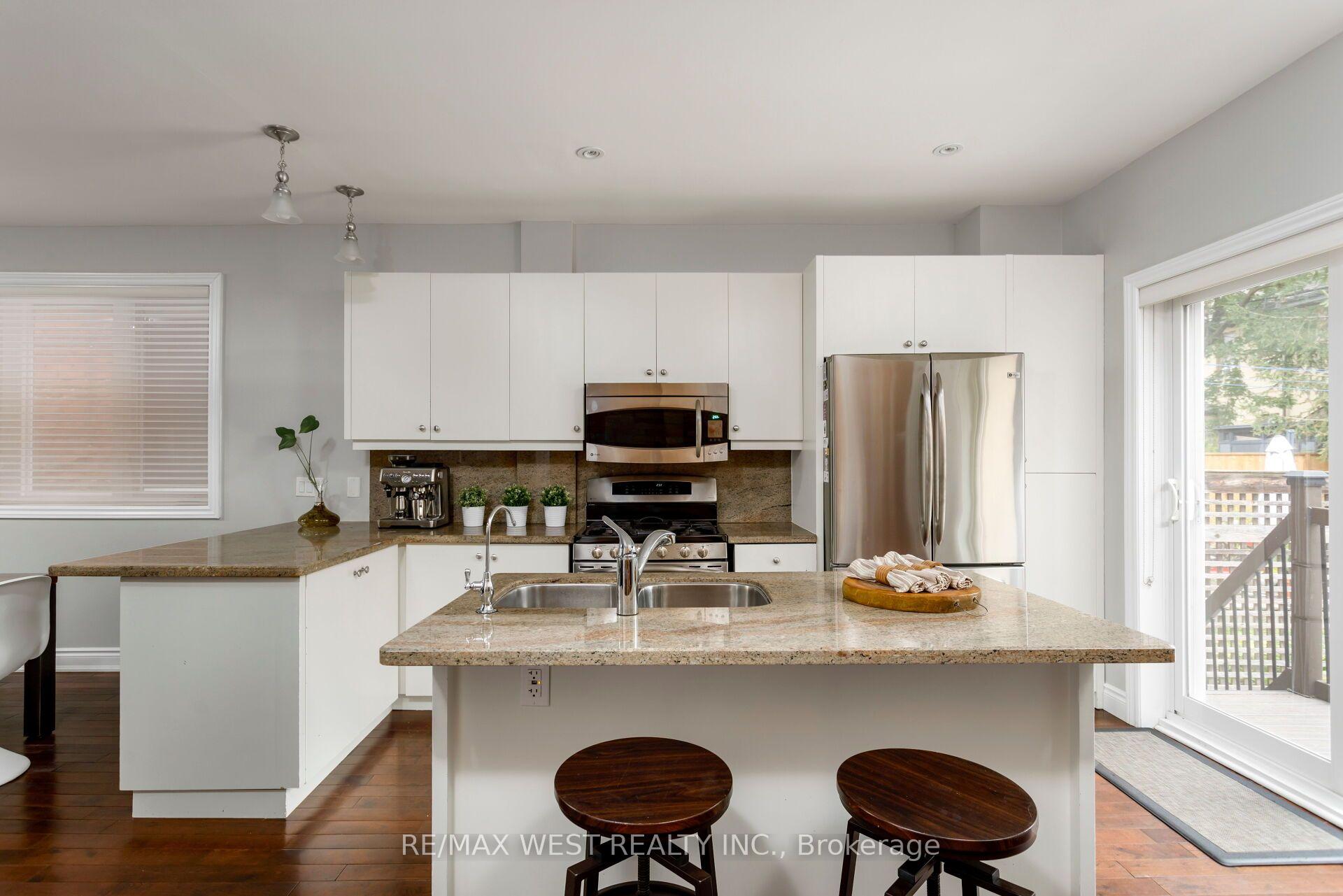 Photo 11 of 17 Cowan Avenue, Toronto, South Parkdale — HOMEH