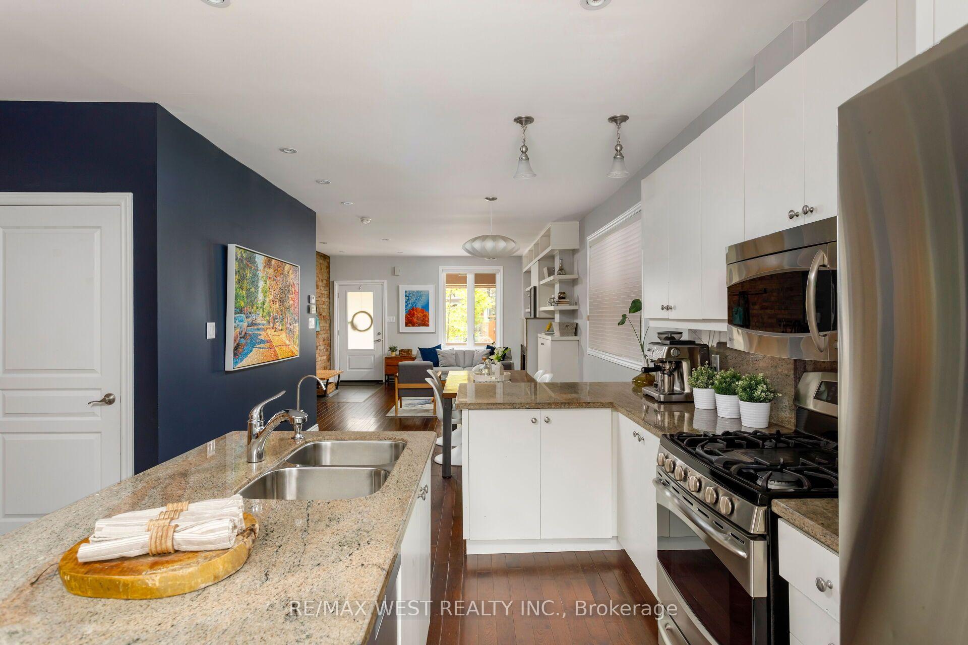Photo 12 of 17 Cowan Avenue, Toronto, South Parkdale — HOMEH