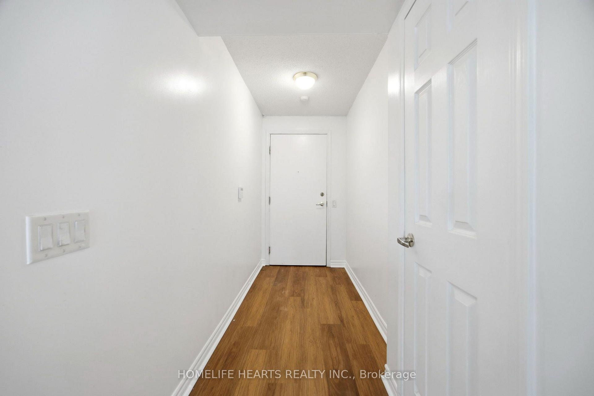 Photo 6 of Unit 1221, 25 Kingsbridge Garden Circle, Mississauga, Hurontario — HOMEH