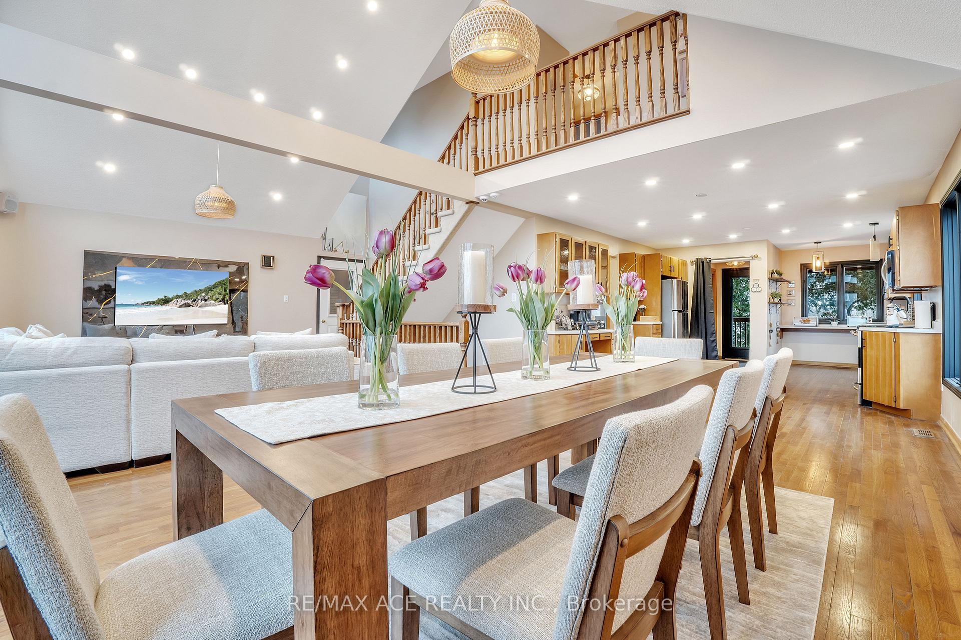 Photo 17 of 52 West Beach Road, Clarington, Bowmanville — HOMEH