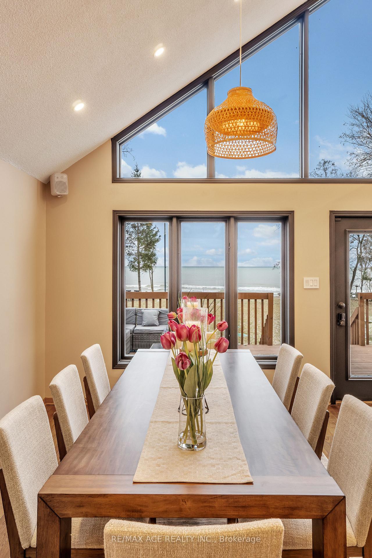 Photo 21 of 52 West Beach Road, Clarington, Bowmanville — HOMEH