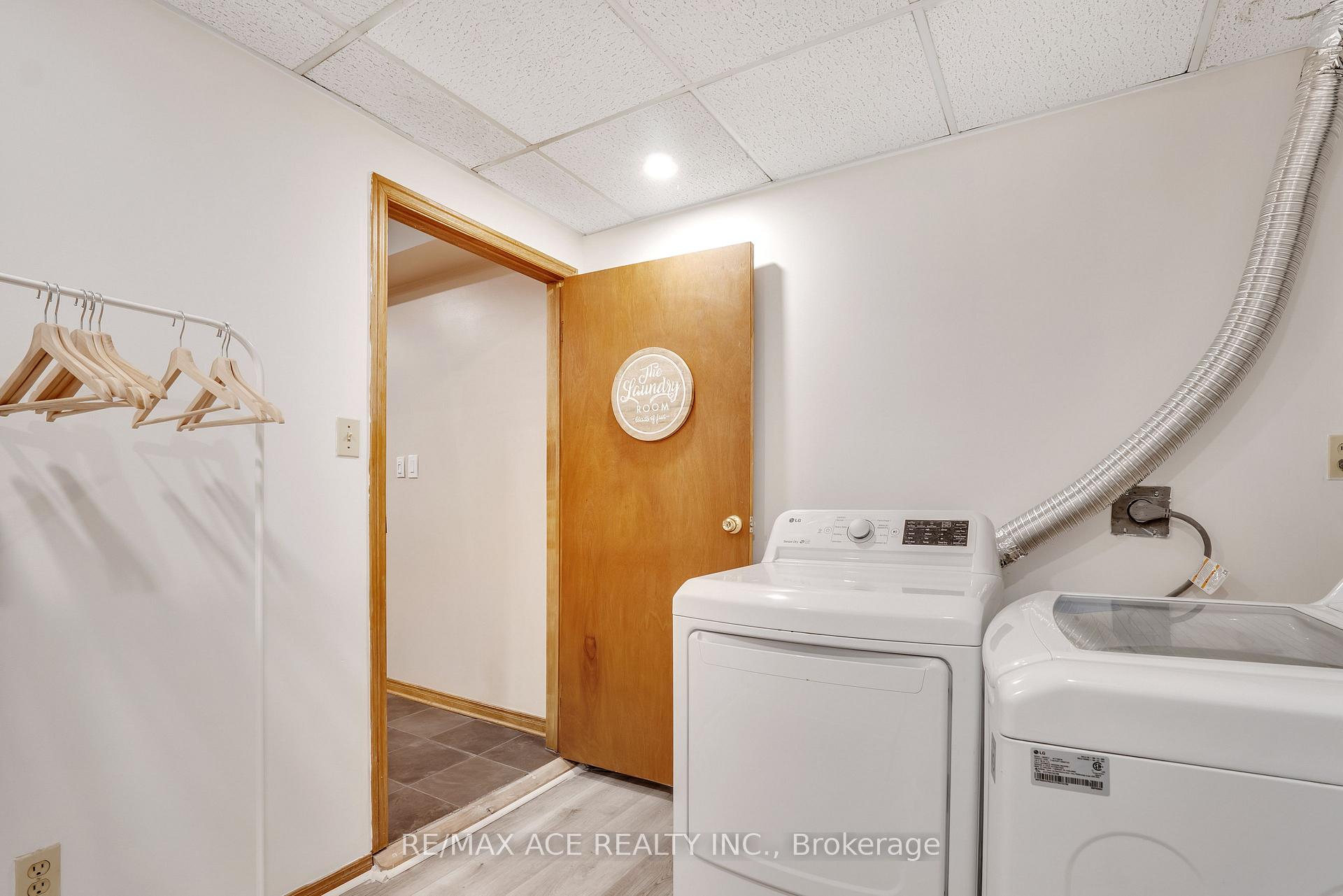Photo 46 of 52 West Beach Road, Clarington, Bowmanville — HOMEH
