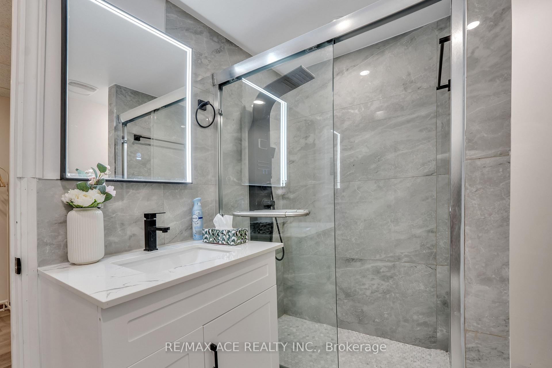 Photo 48 of 52 West Beach Road, Clarington, Bowmanville — HOMEH