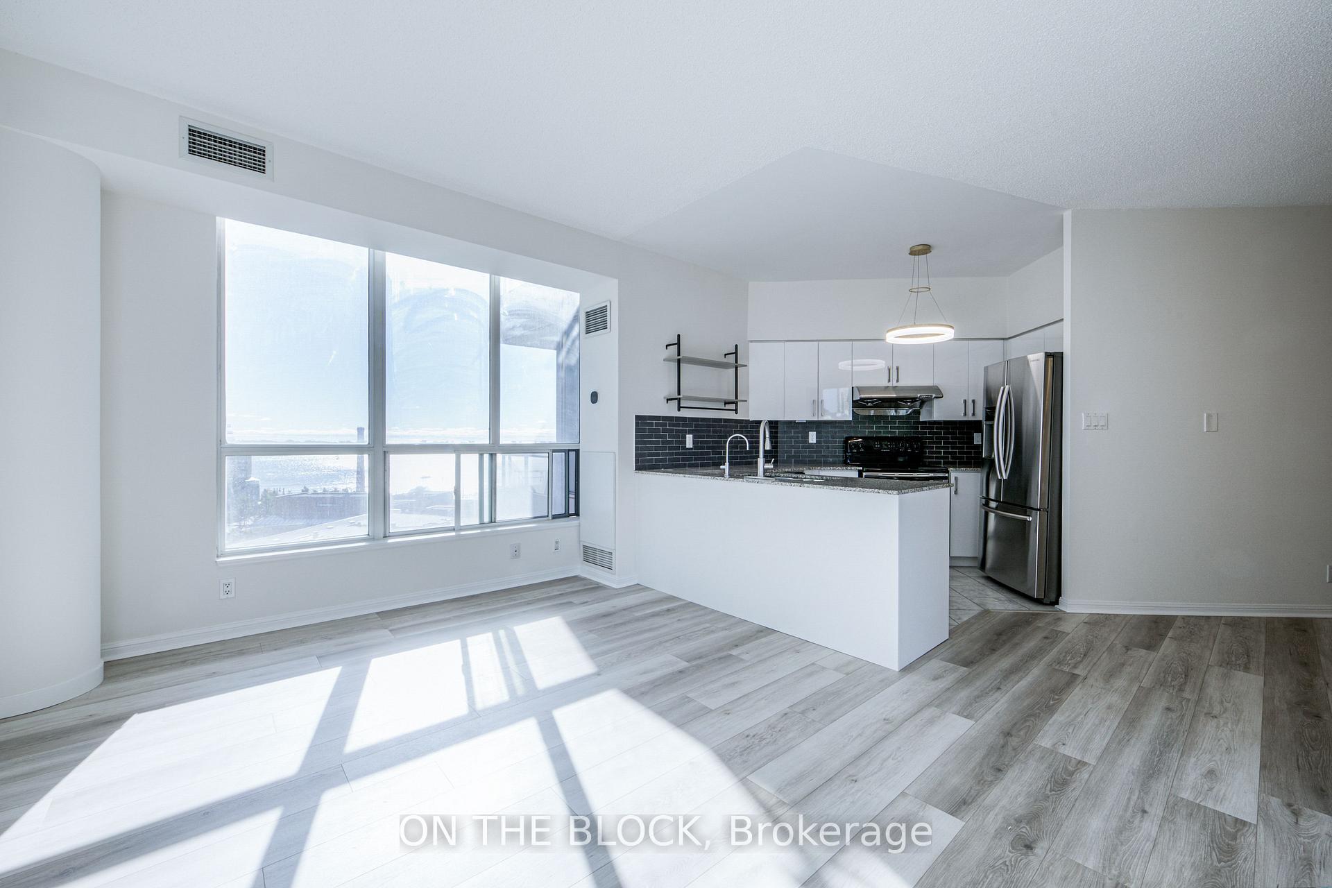 Photo 3 of Unit 1515, 230 Queens Quay W, Toronto, Waterfront Communities — HOMEH