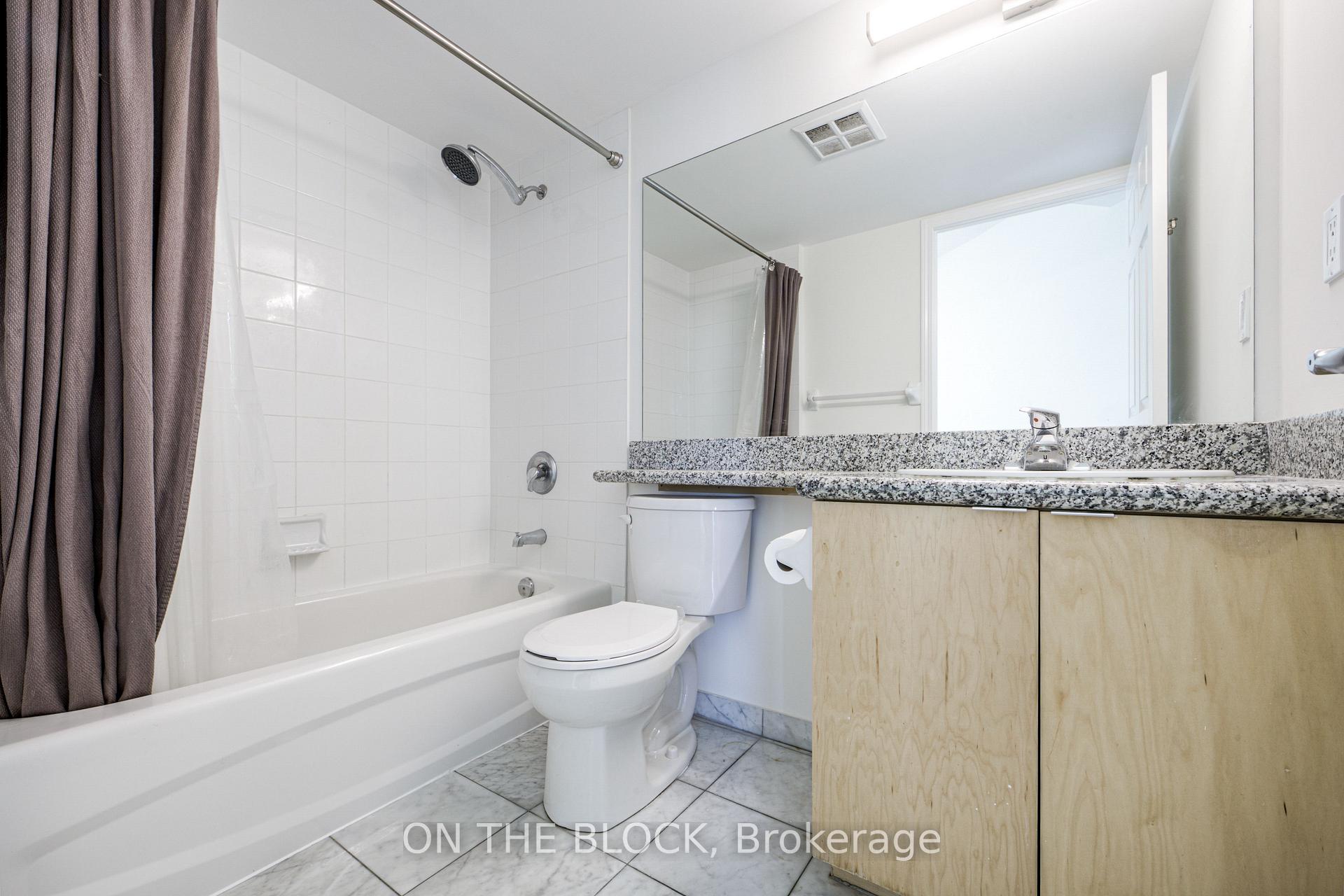 Photo 15 of Unit 1515, 230 Queens Quay W, Toronto, Waterfront Communities — HOMEH