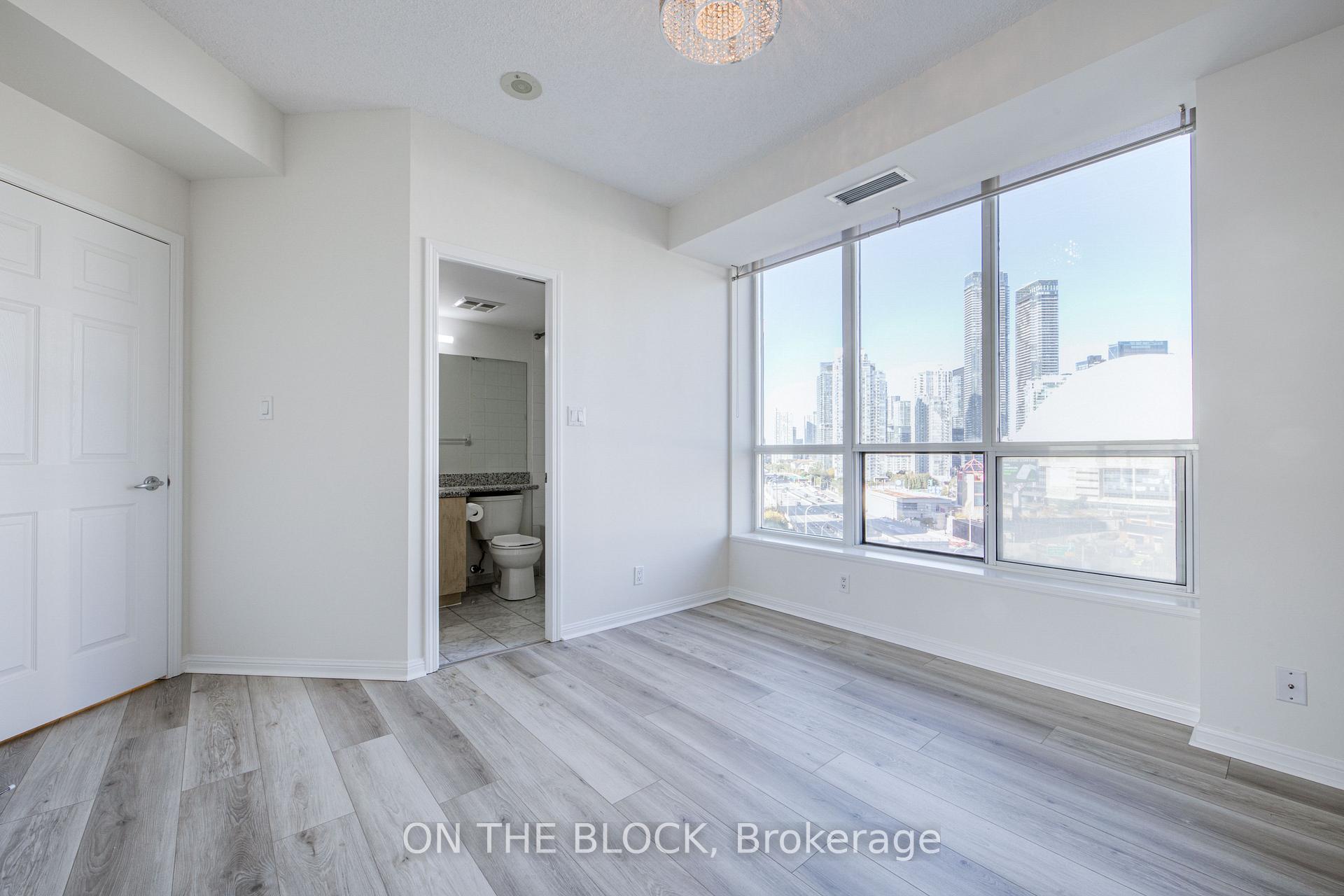 Photo 17 of Unit 1515, 230 Queens Quay W, Toronto, Waterfront Communities — HOMEH