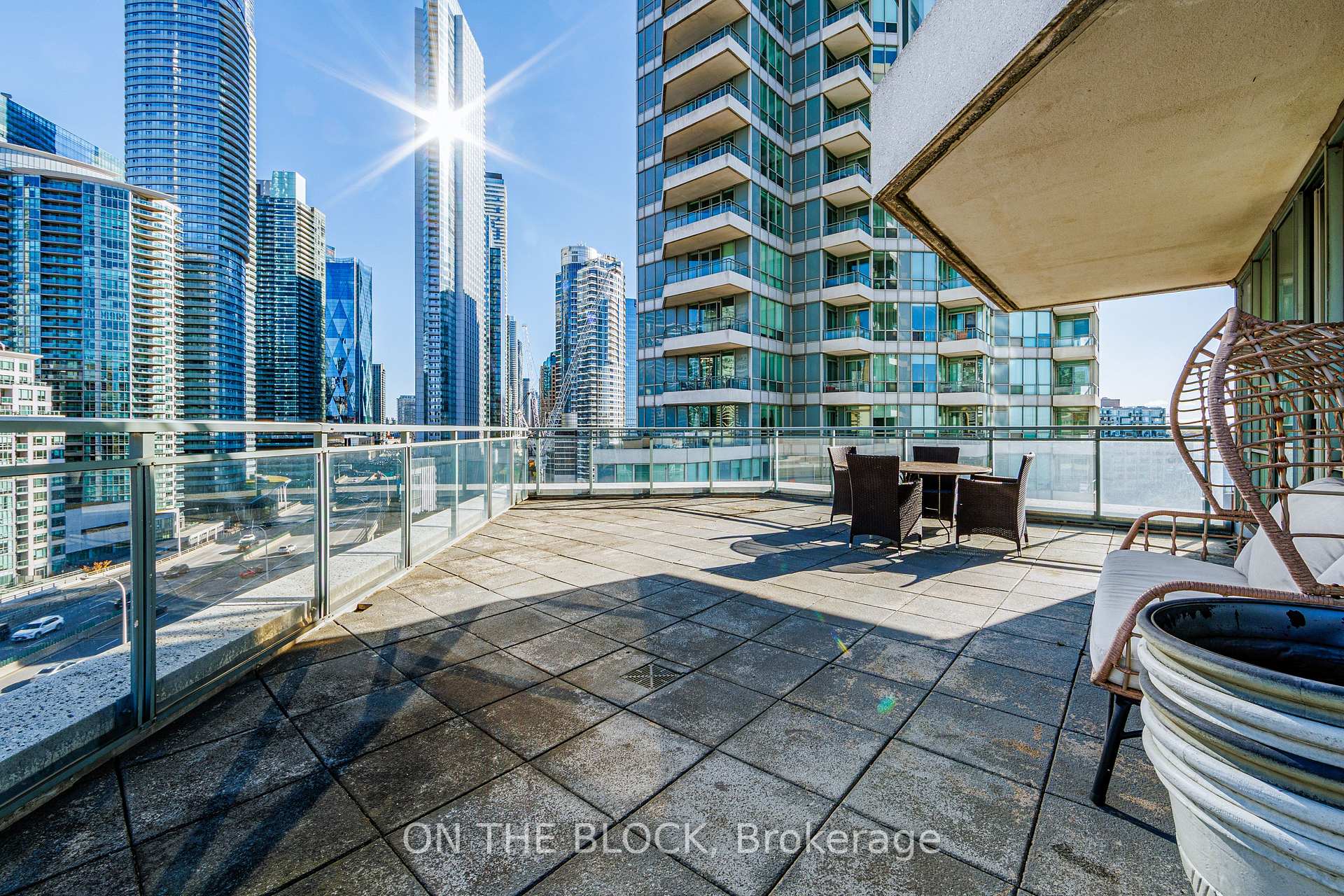 Photo 41 of Unit 1515, 230 Queens Quay W, Toronto, Waterfront Communities — HOMEH