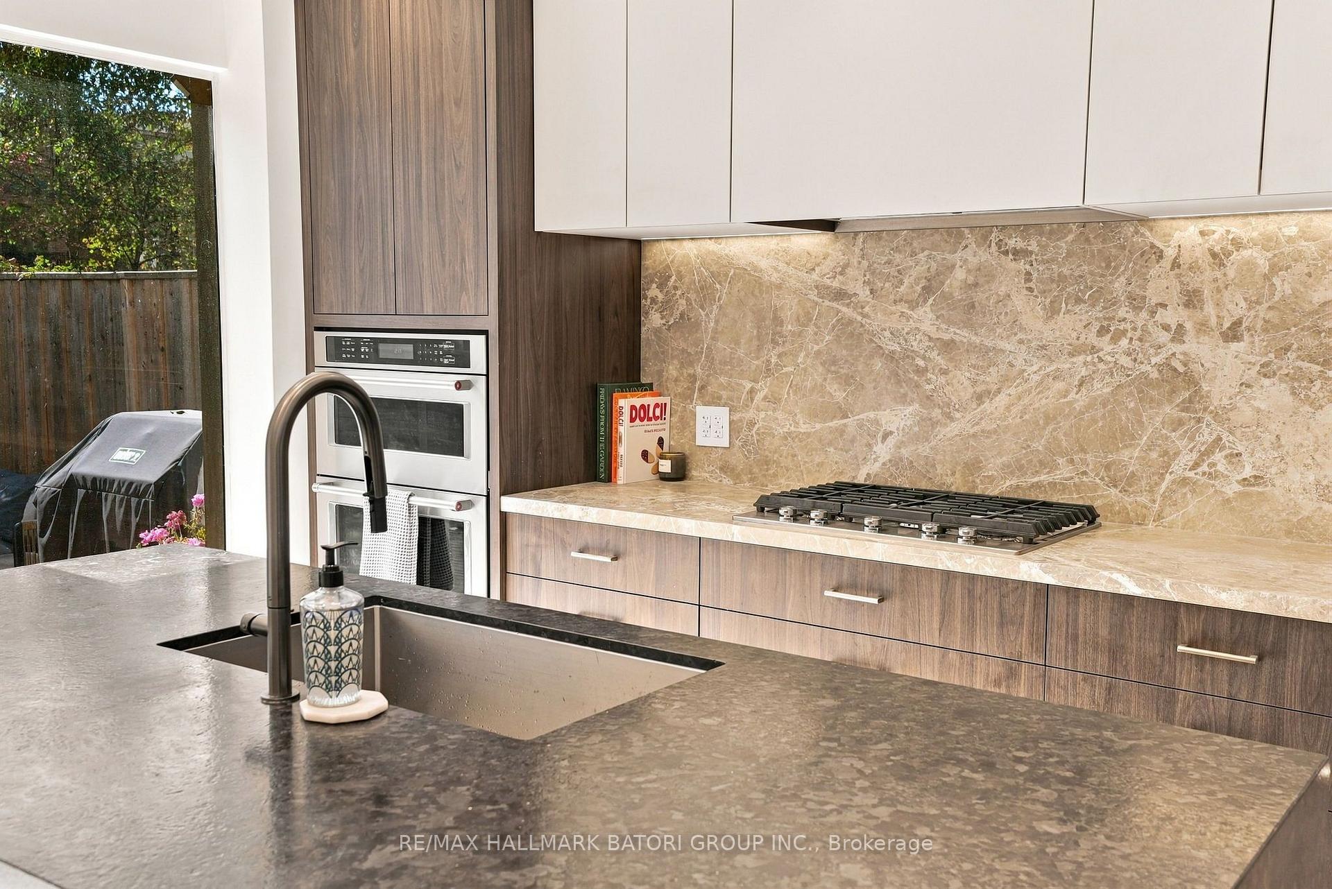 Photo 8 of 499 St Clements Avenue, Toronto, Forest Hill North — HOMEH