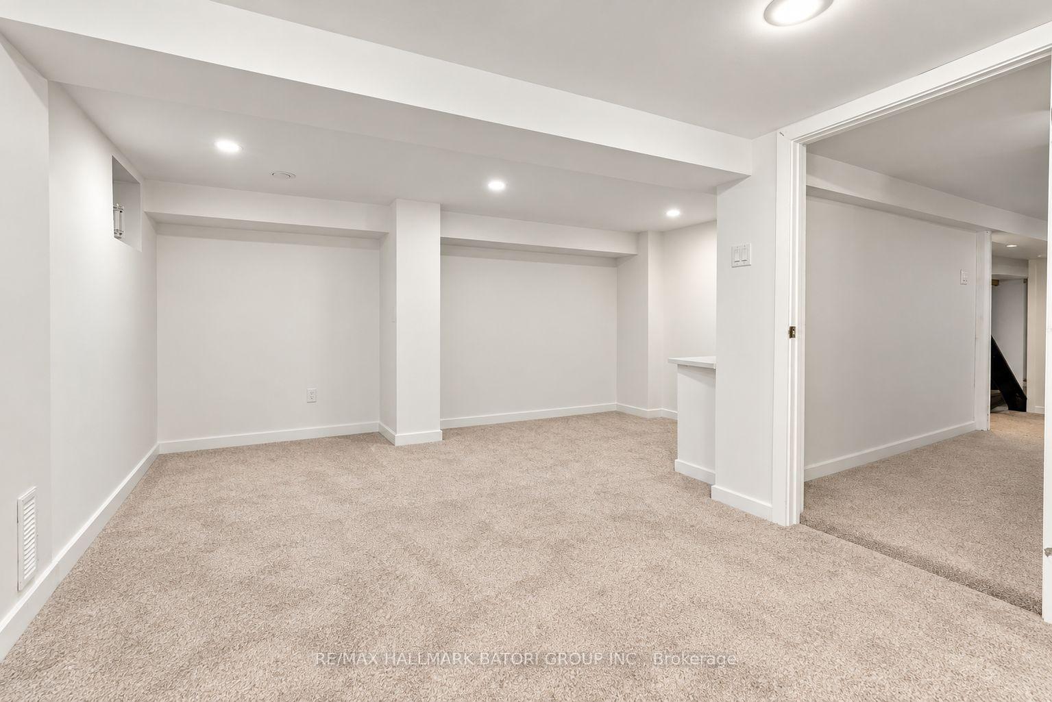 Photo 36 of 499 St Clements Avenue, Toronto, Forest Hill North — HOMEH